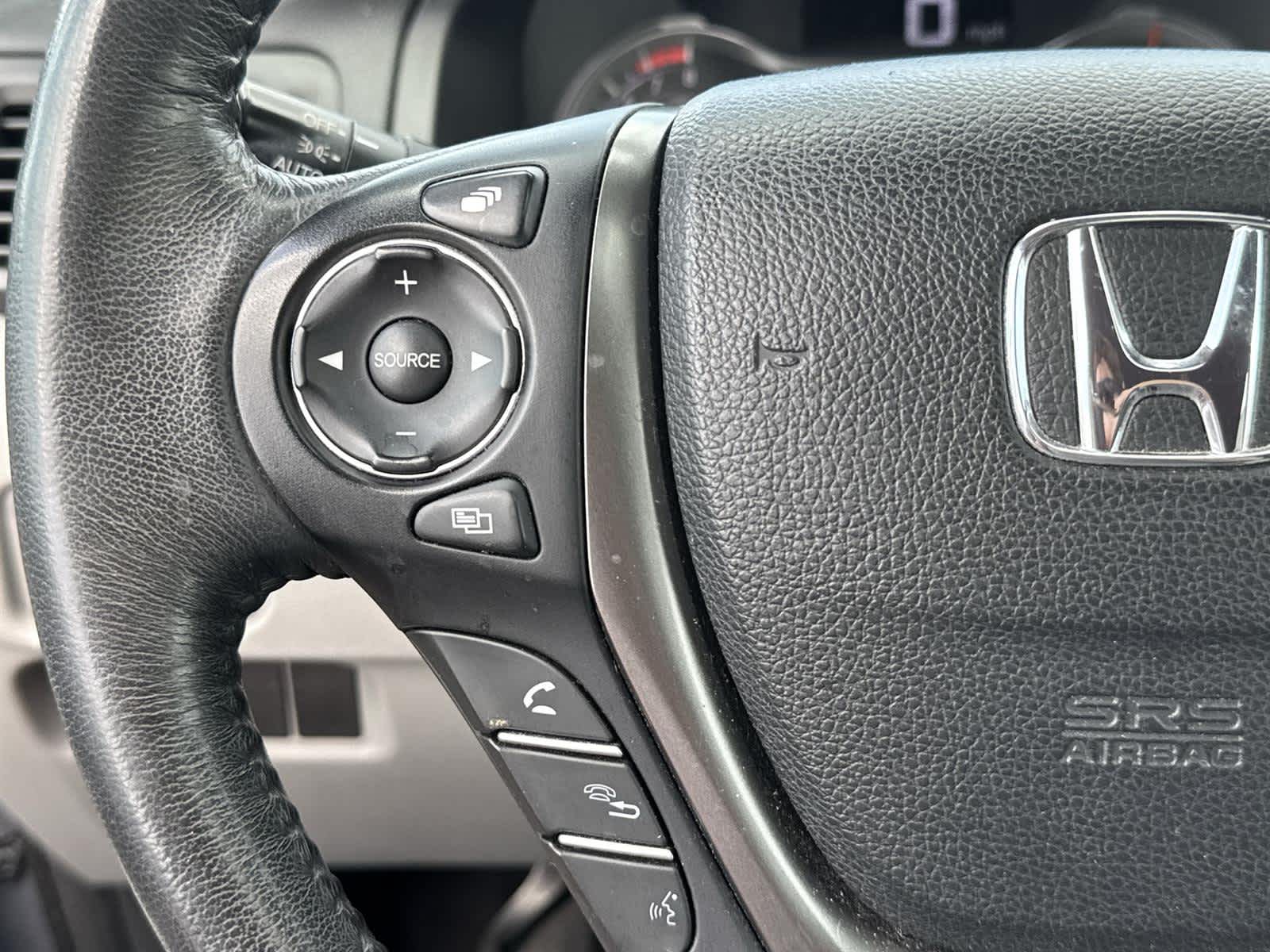 Thumbnail: 2017 Honda Pilot - 20