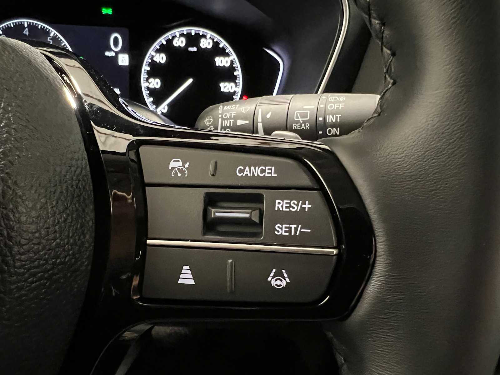 2025 Honda Pilot Touring 23