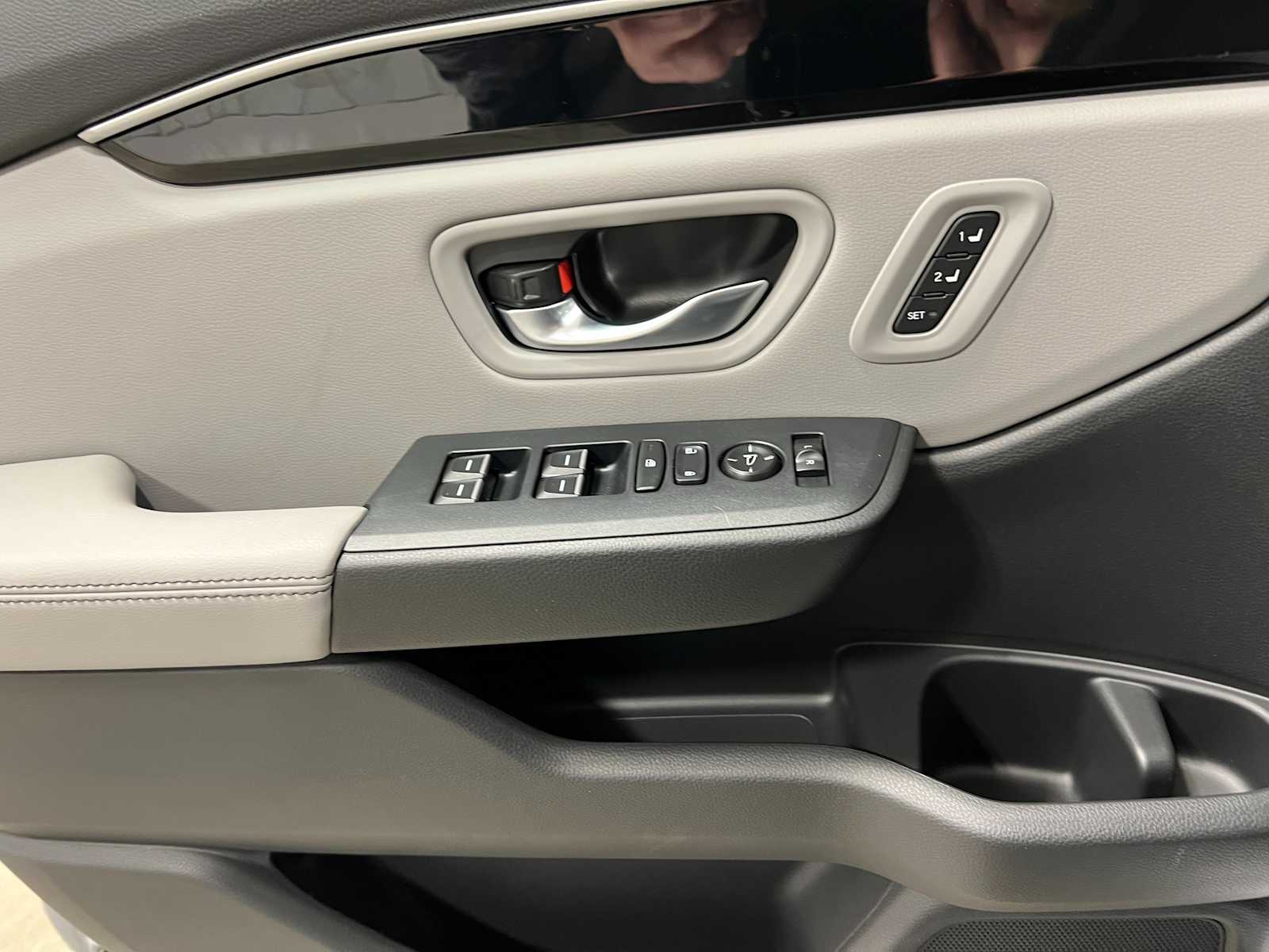 Thumbnail: 2025 Honda Pilot - 15