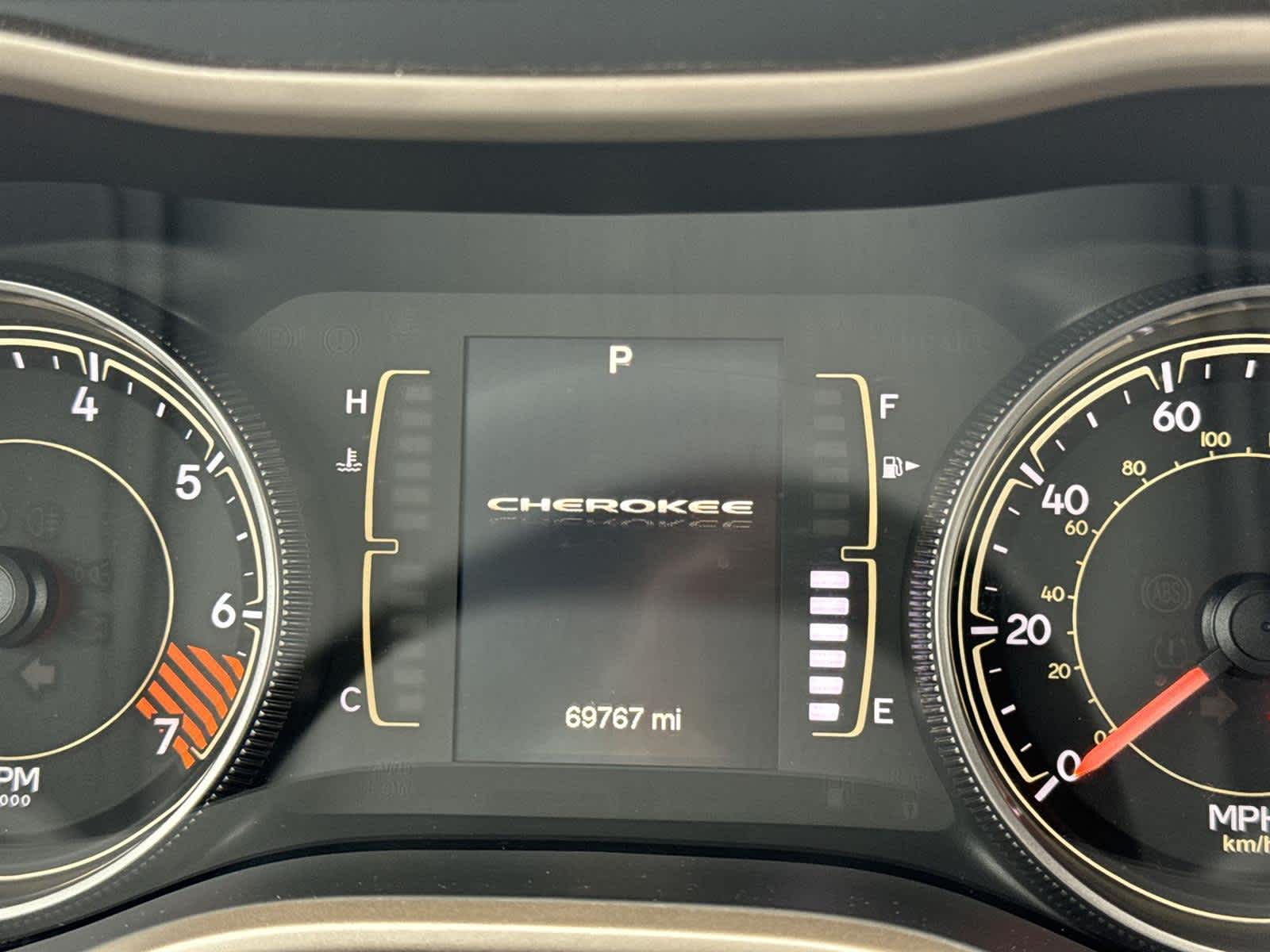 Thumbnail: 2014 Jeep Cherokee - 29