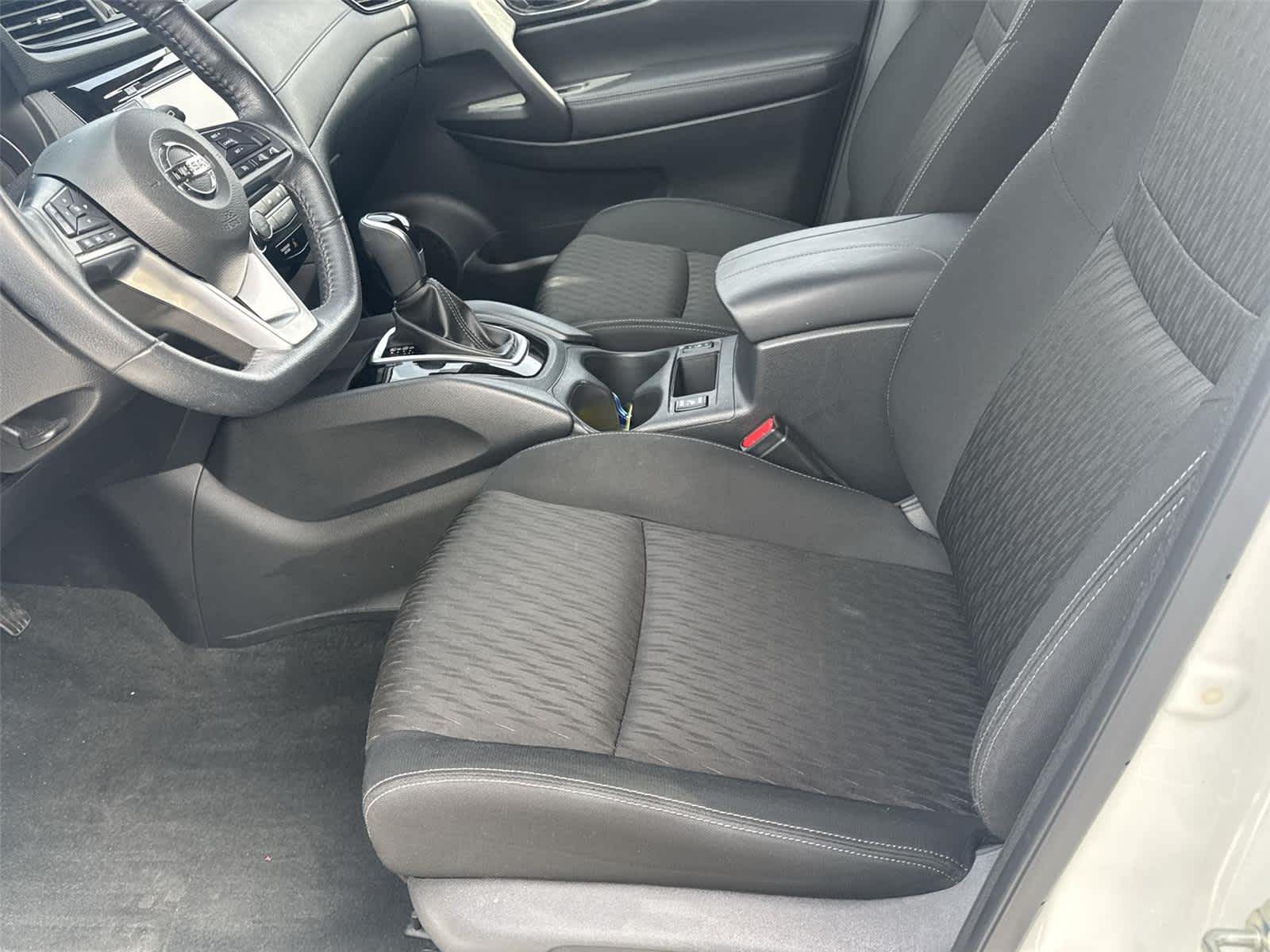 Thumbnail: 2020 Nissan Rogue - 11