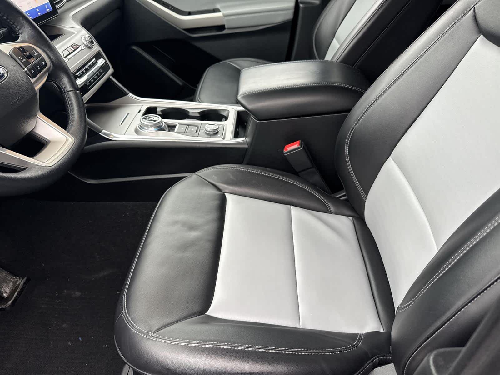 Thumbnail: 2023 Ford Explorer - 10