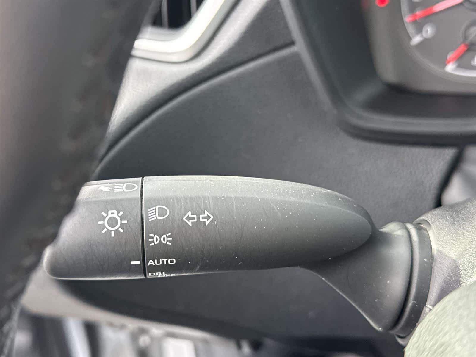 Thumbnail: 2022 Toyota Corolla Cross - 21