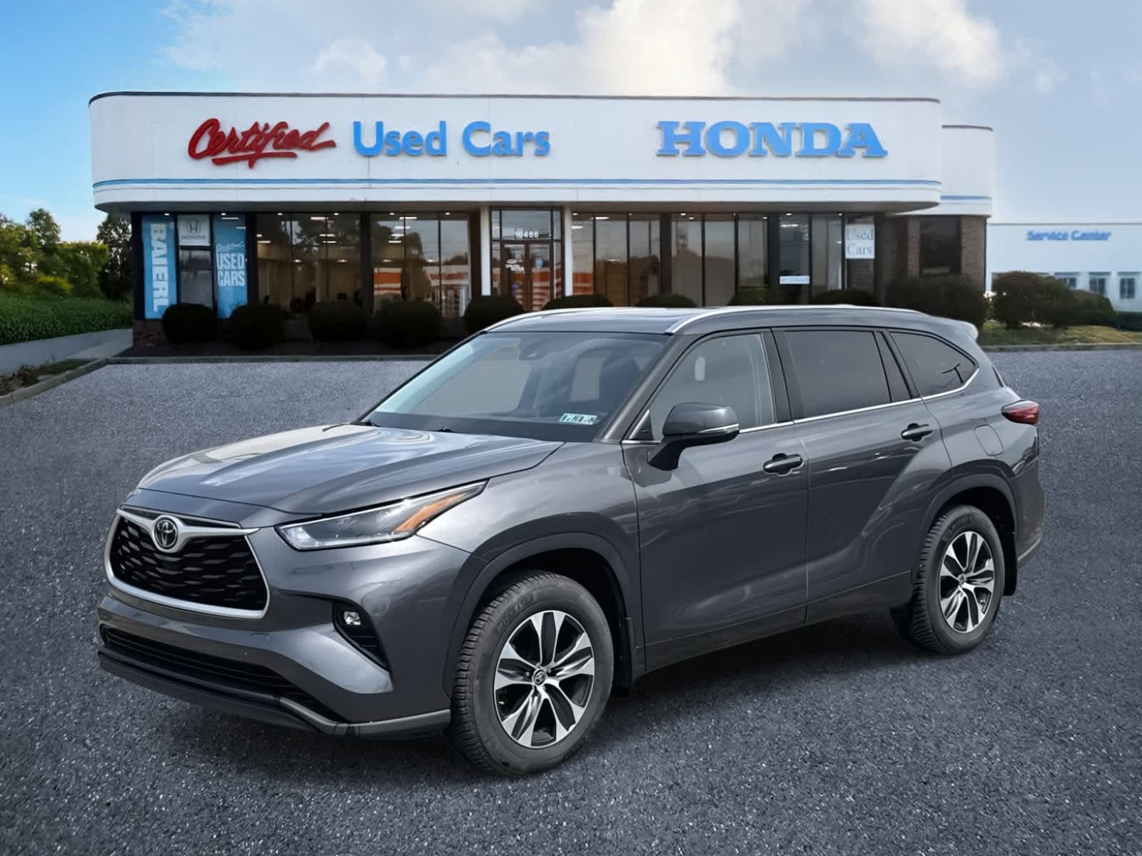 2021 Toyota Highlander XLE -
                  Wexford, PA