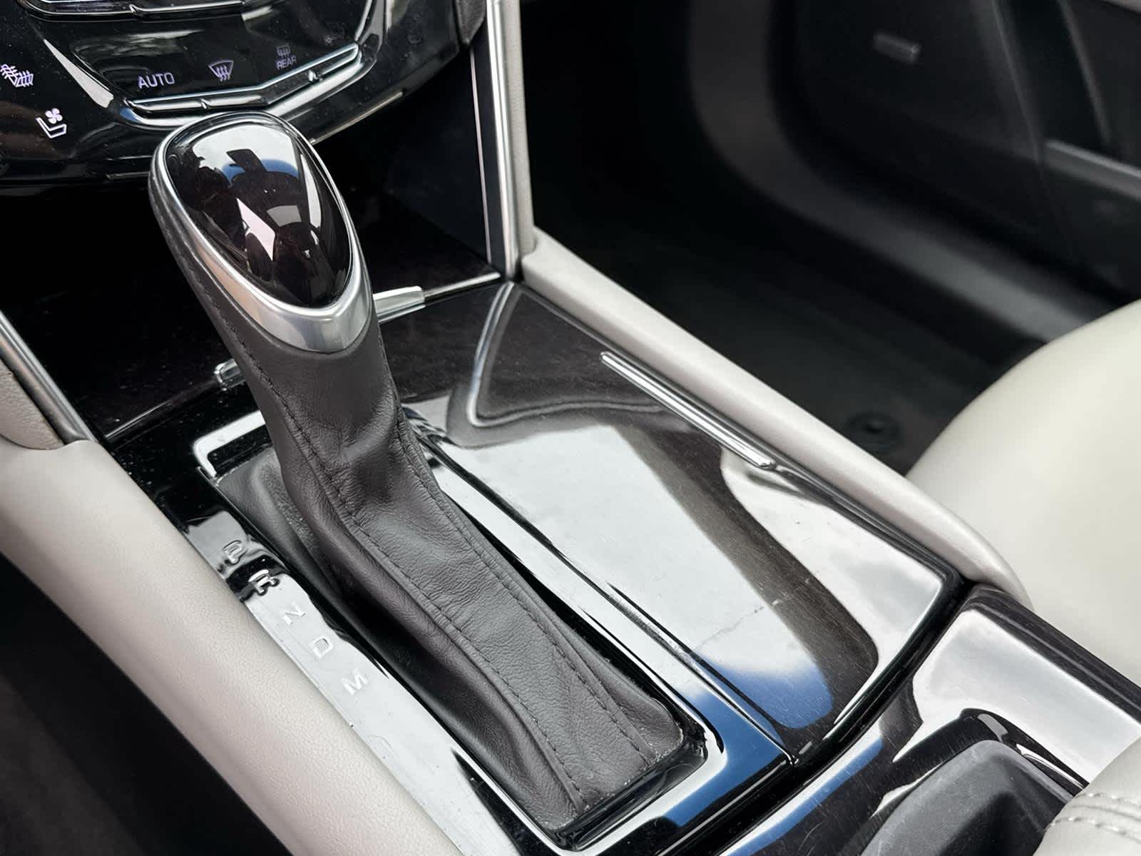 2014 Cadillac XTS Luxury 29