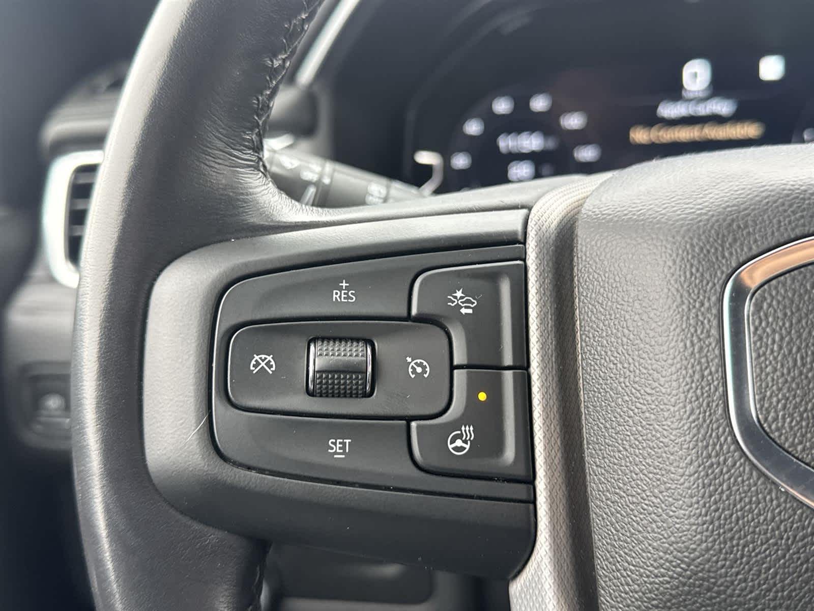 Thumbnail: 2023 GMC Yukon XL - 21