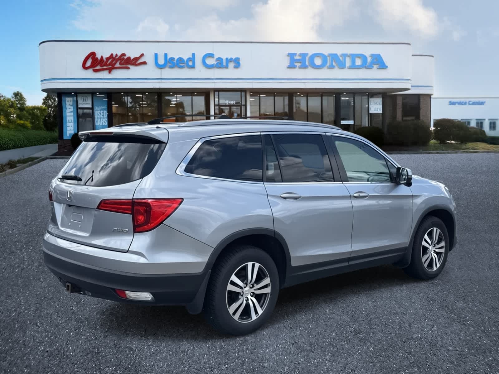 Thumbnail: 2017 Honda Pilot - 5