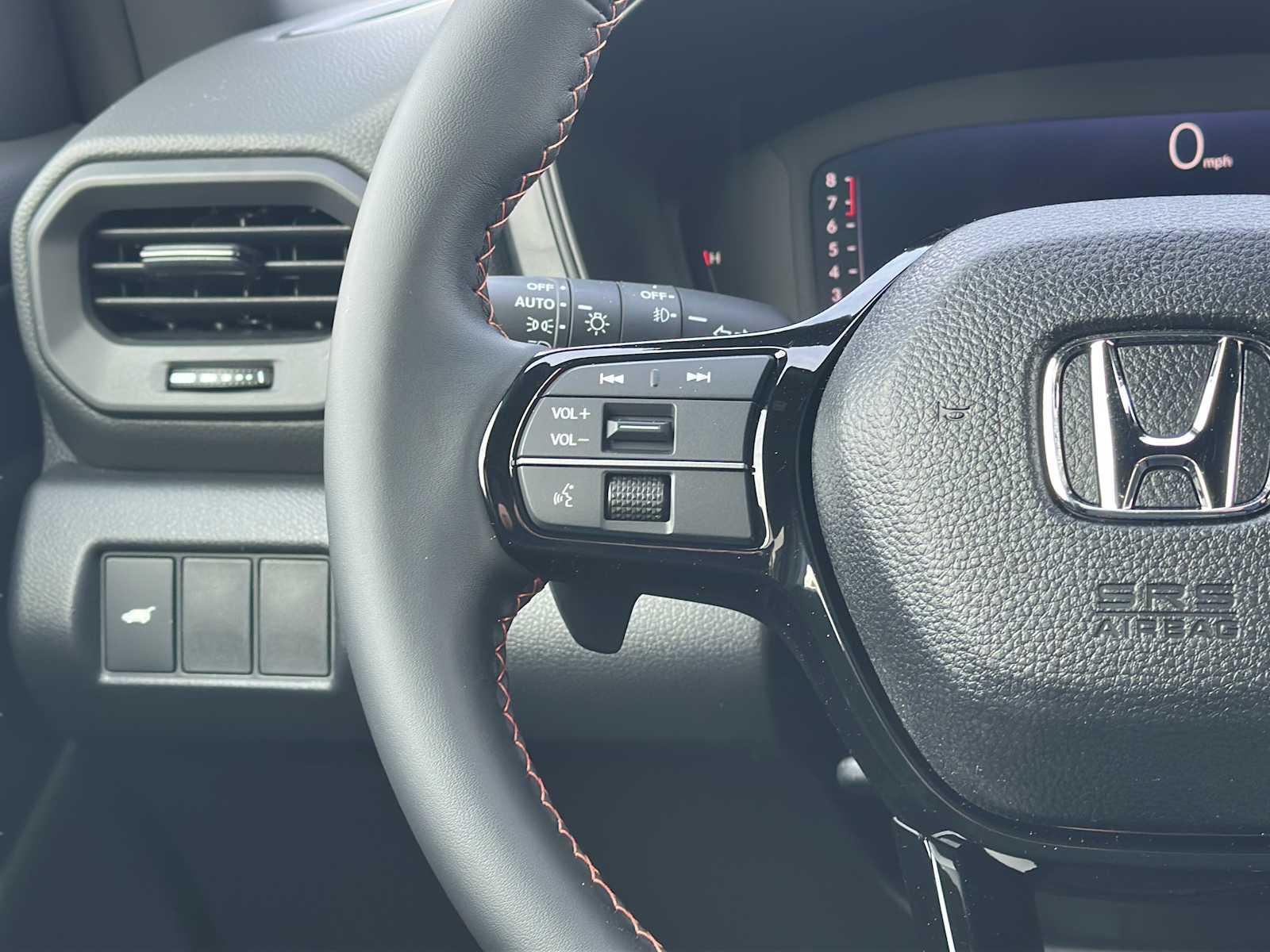 Thumbnail: 2026 Honda Pilot - 13