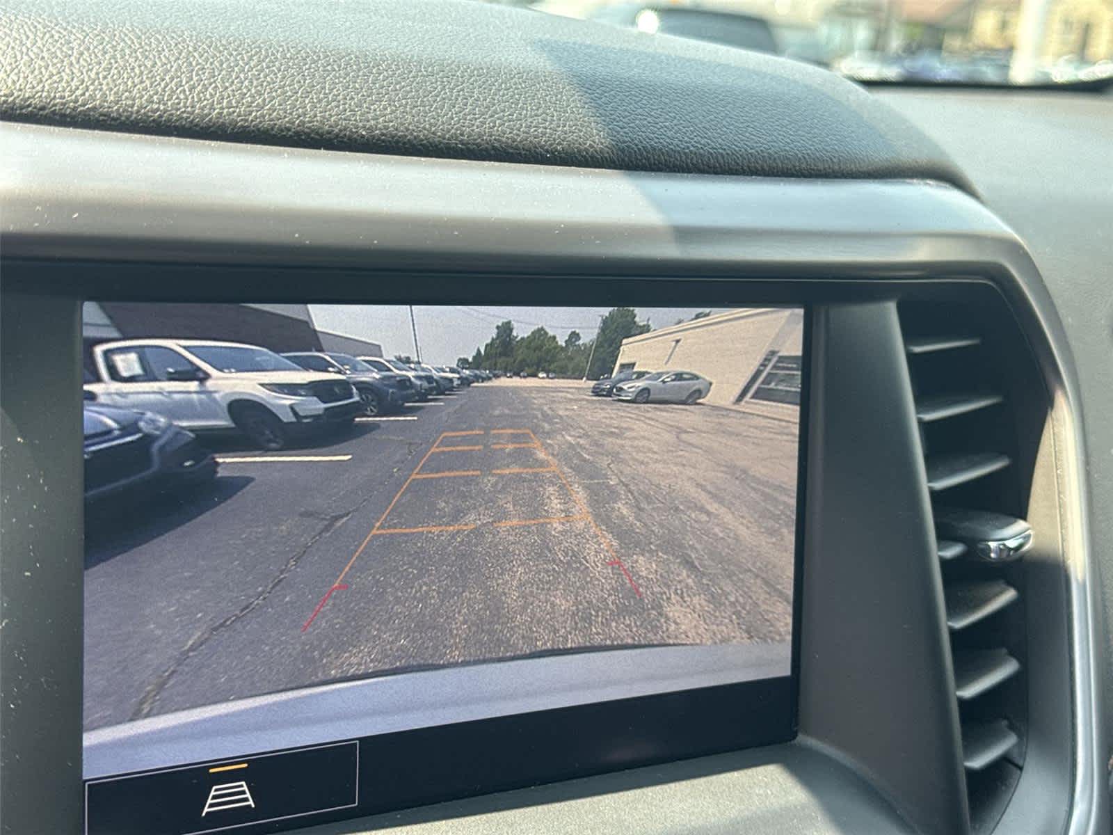 Thumbnail: 2021 GMC Acadia - 18