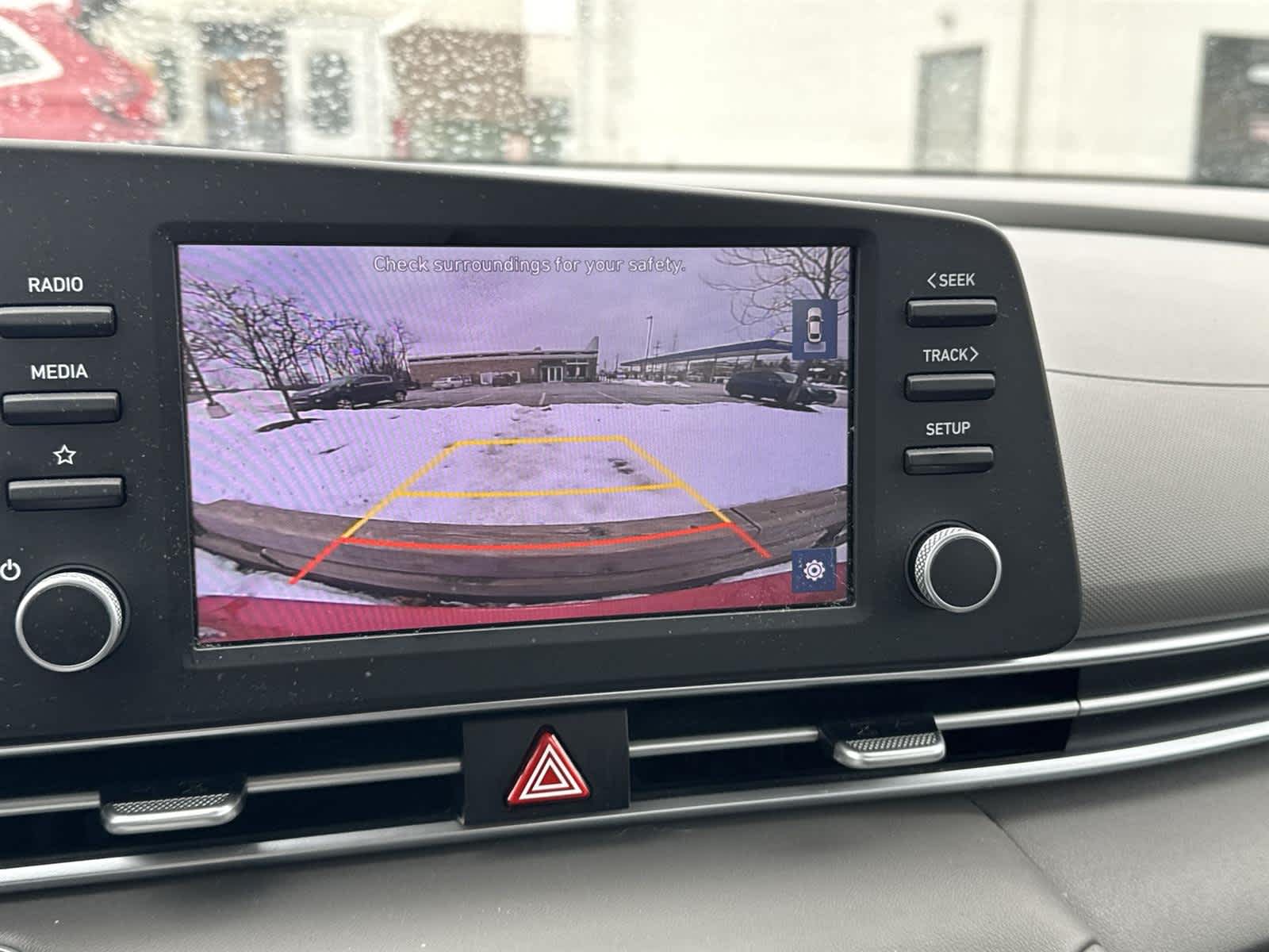 Thumbnail: 2022 Hyundai Elantra - 23