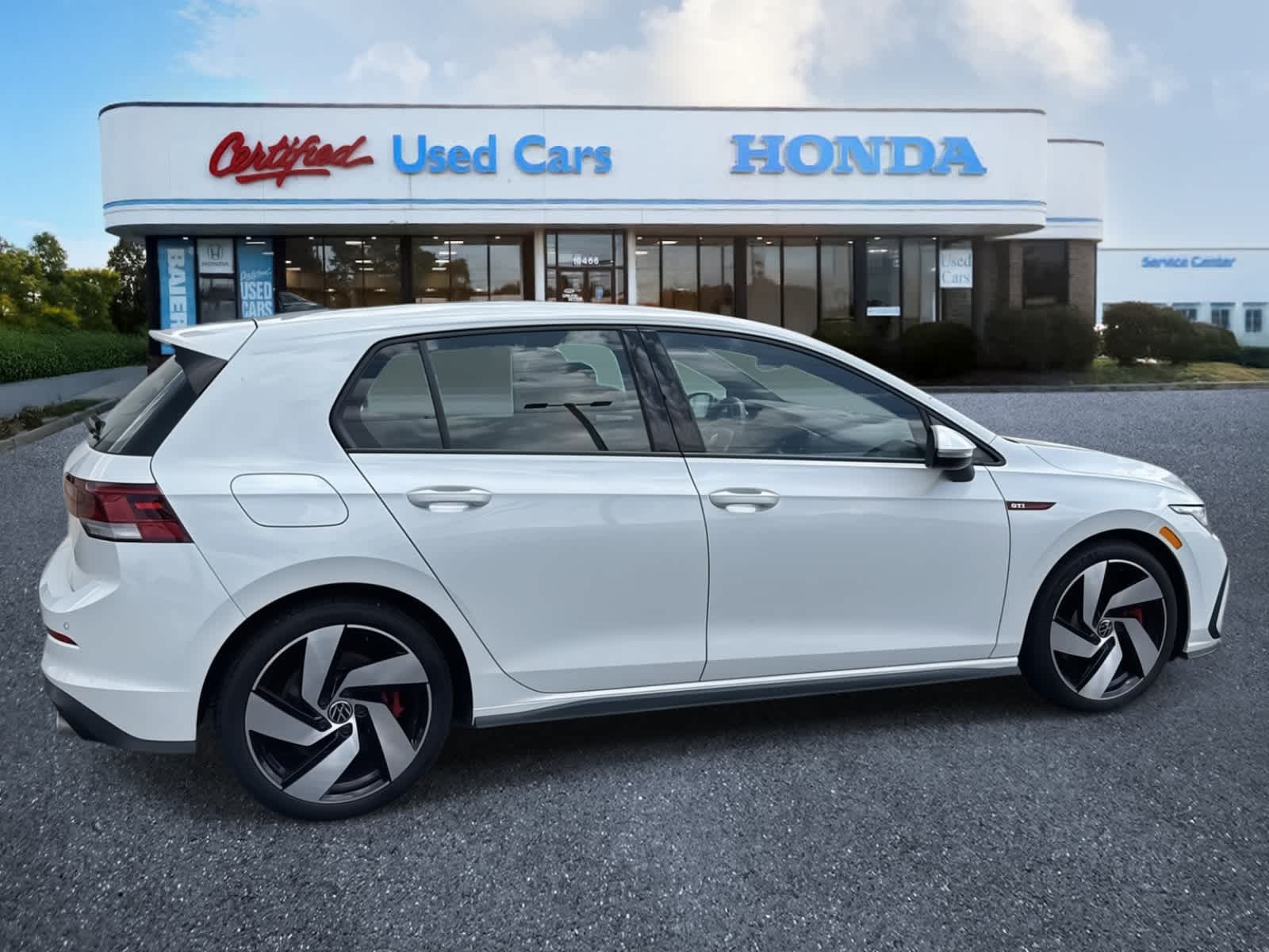 Thumbnail: 2022 Volkswagen Golf - 6