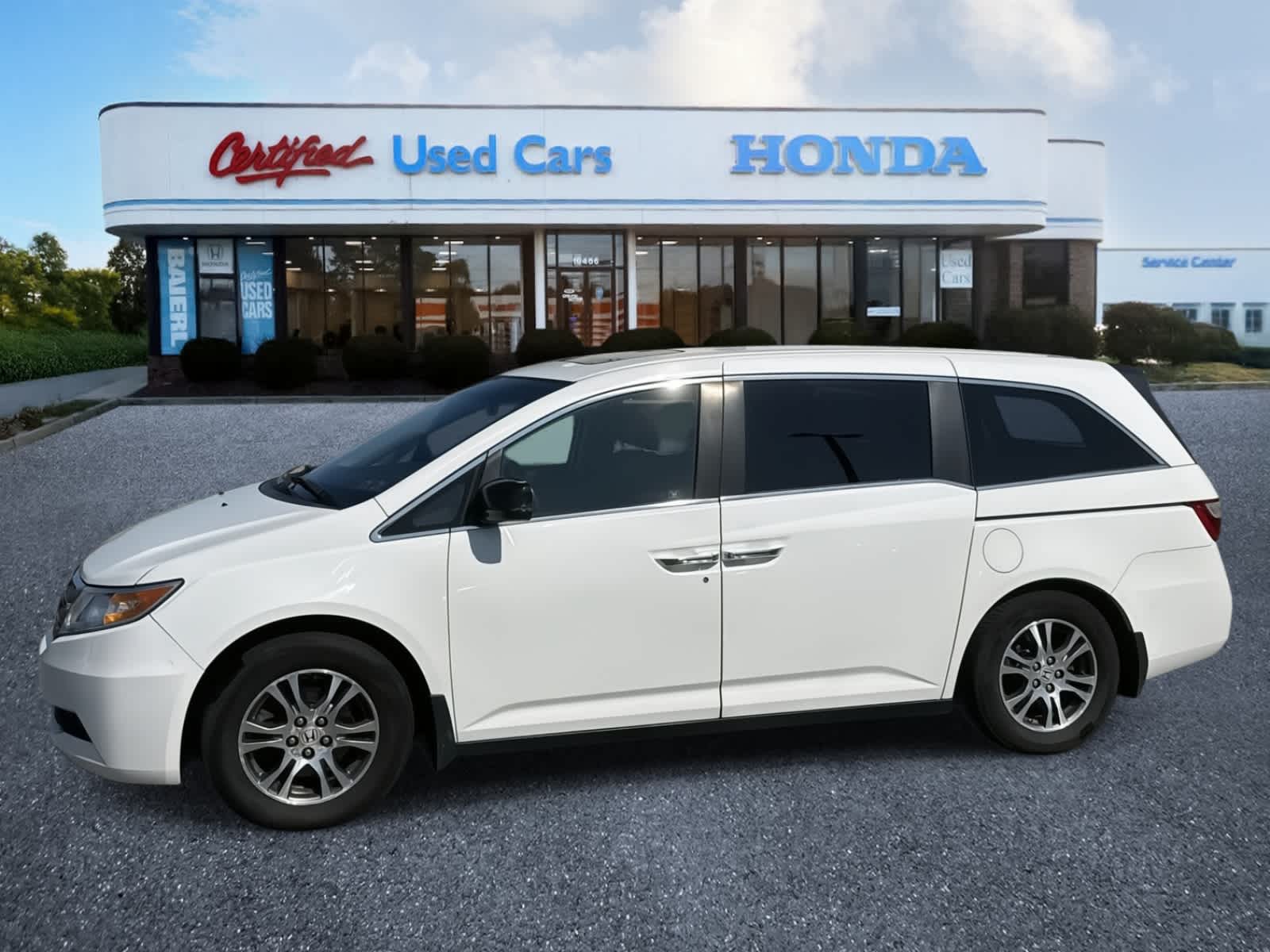 Thumbnail: 2012 Honda Odyssey - 2