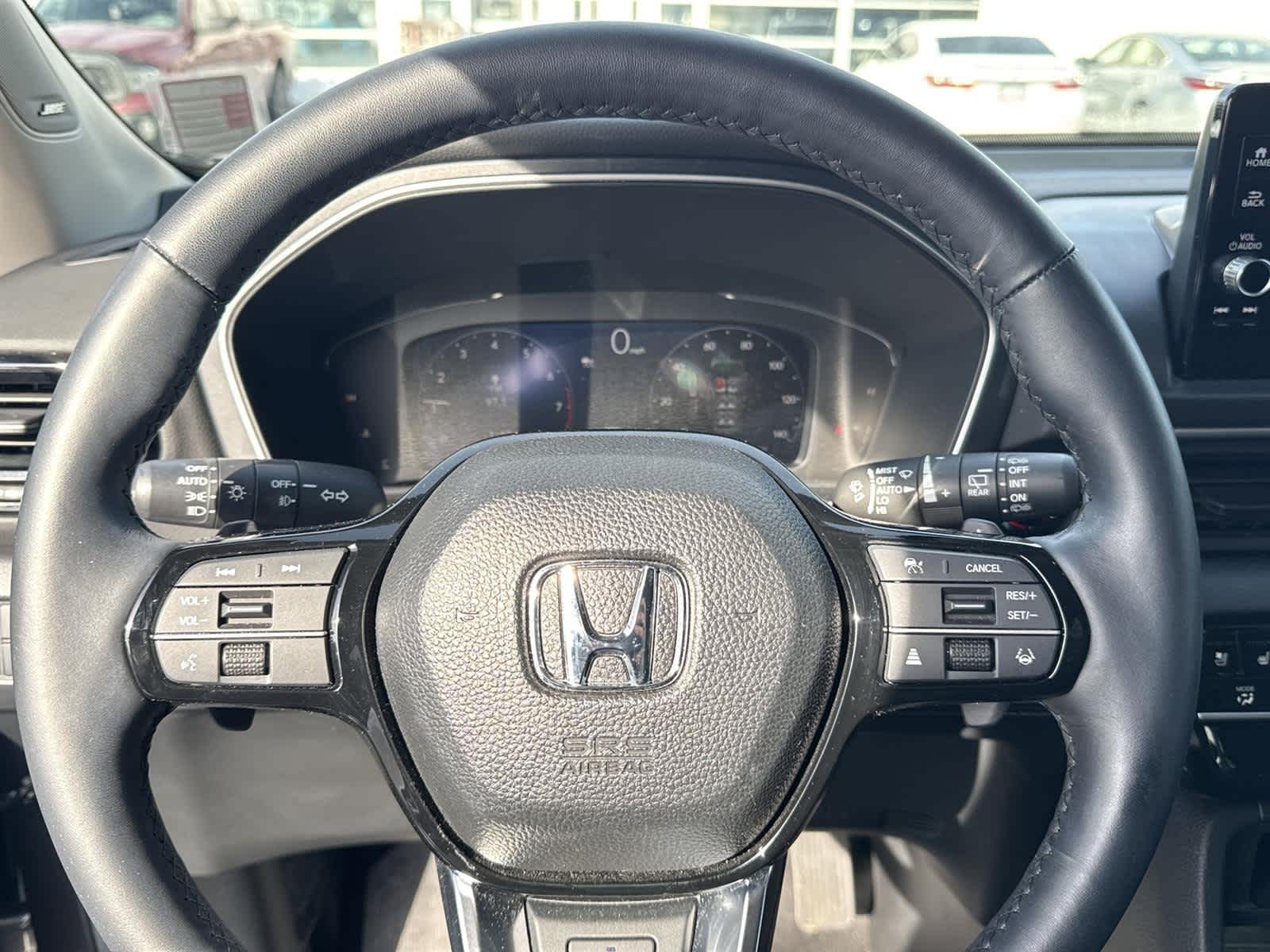 Thumbnail: 2024 Honda Pilot - 18