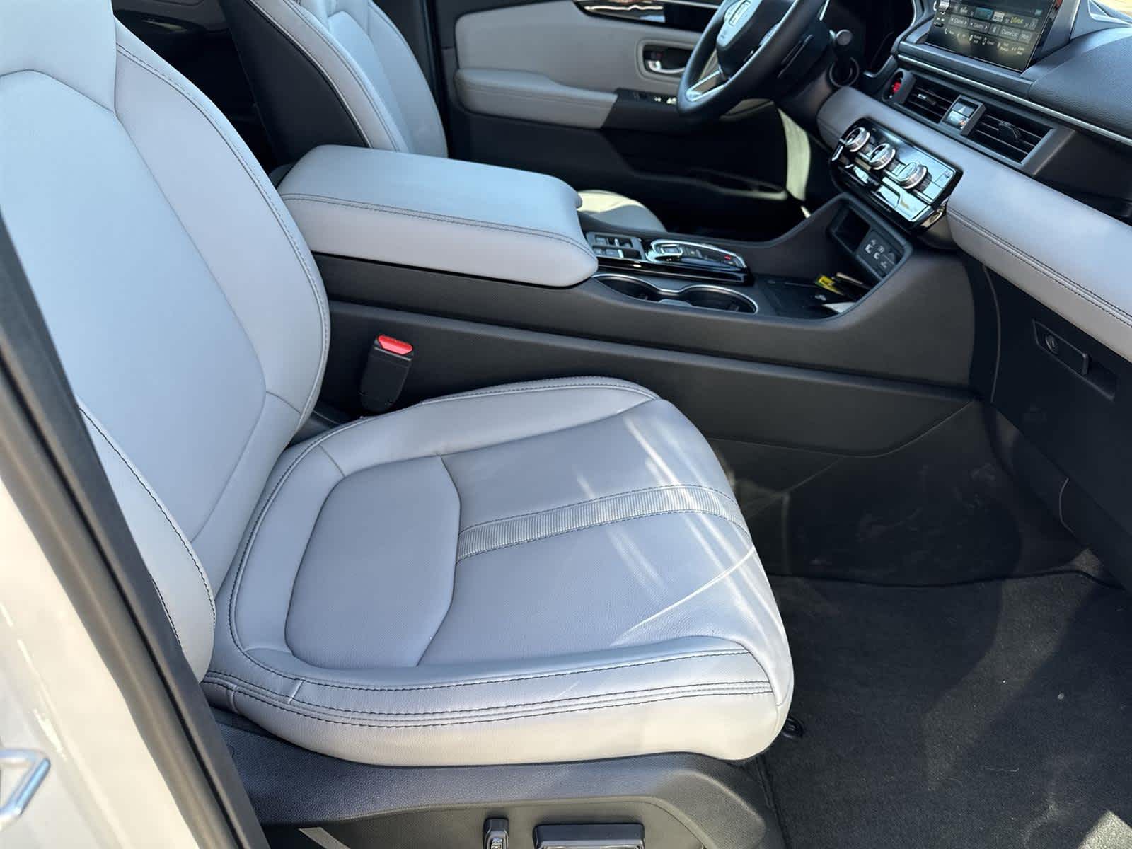 Thumbnail: 2025 Honda Pilot - 16