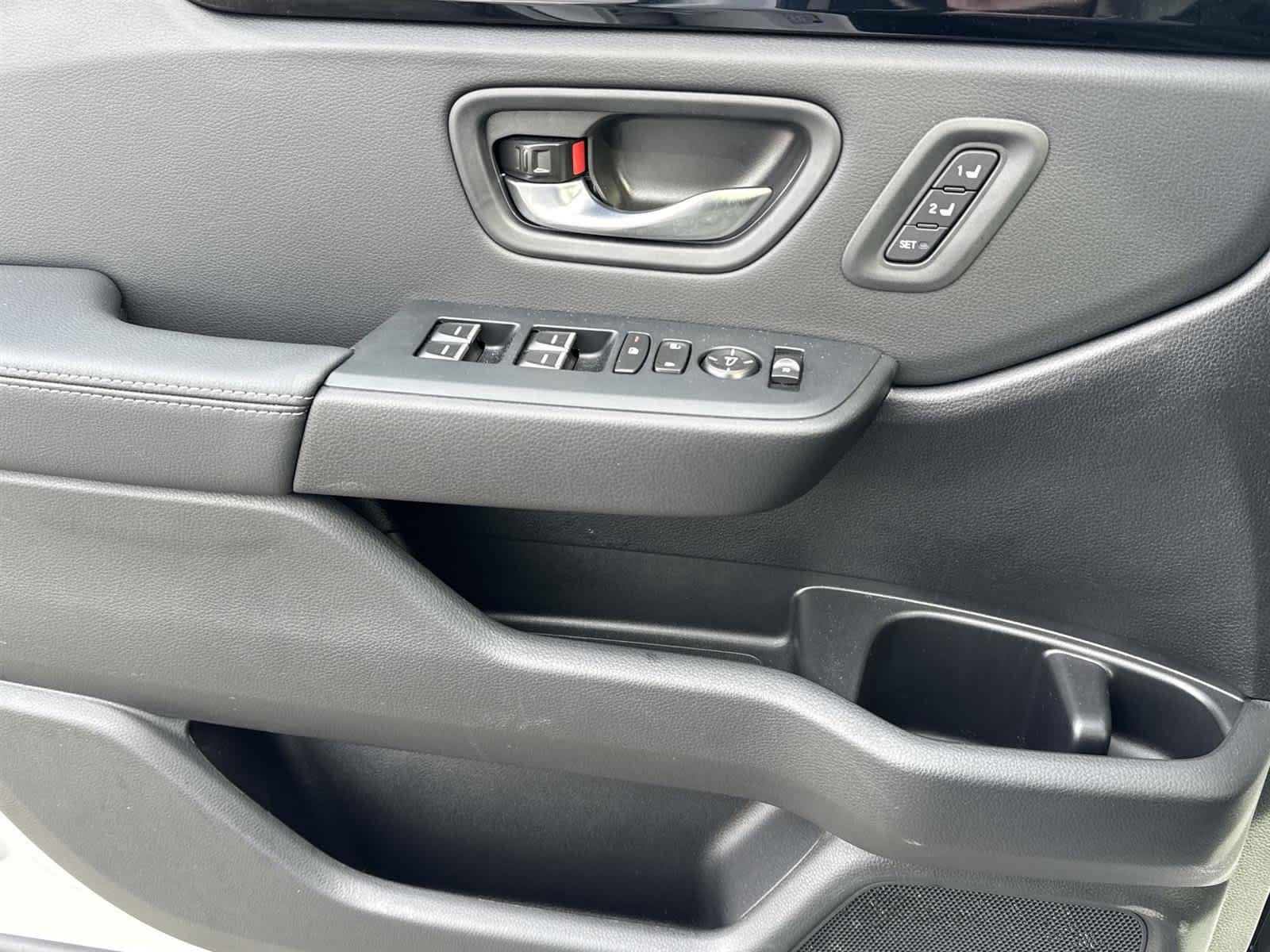 Thumbnail: 2025 Honda Pilot - 32