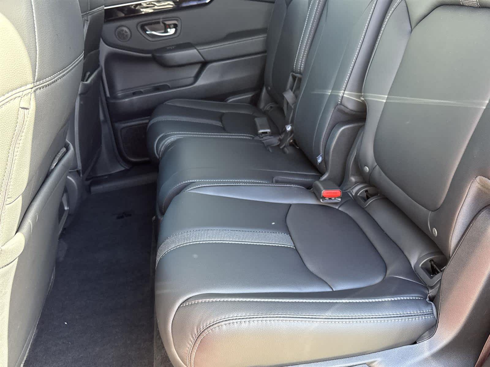 Thumbnail: 2025 Honda Pilot - 14