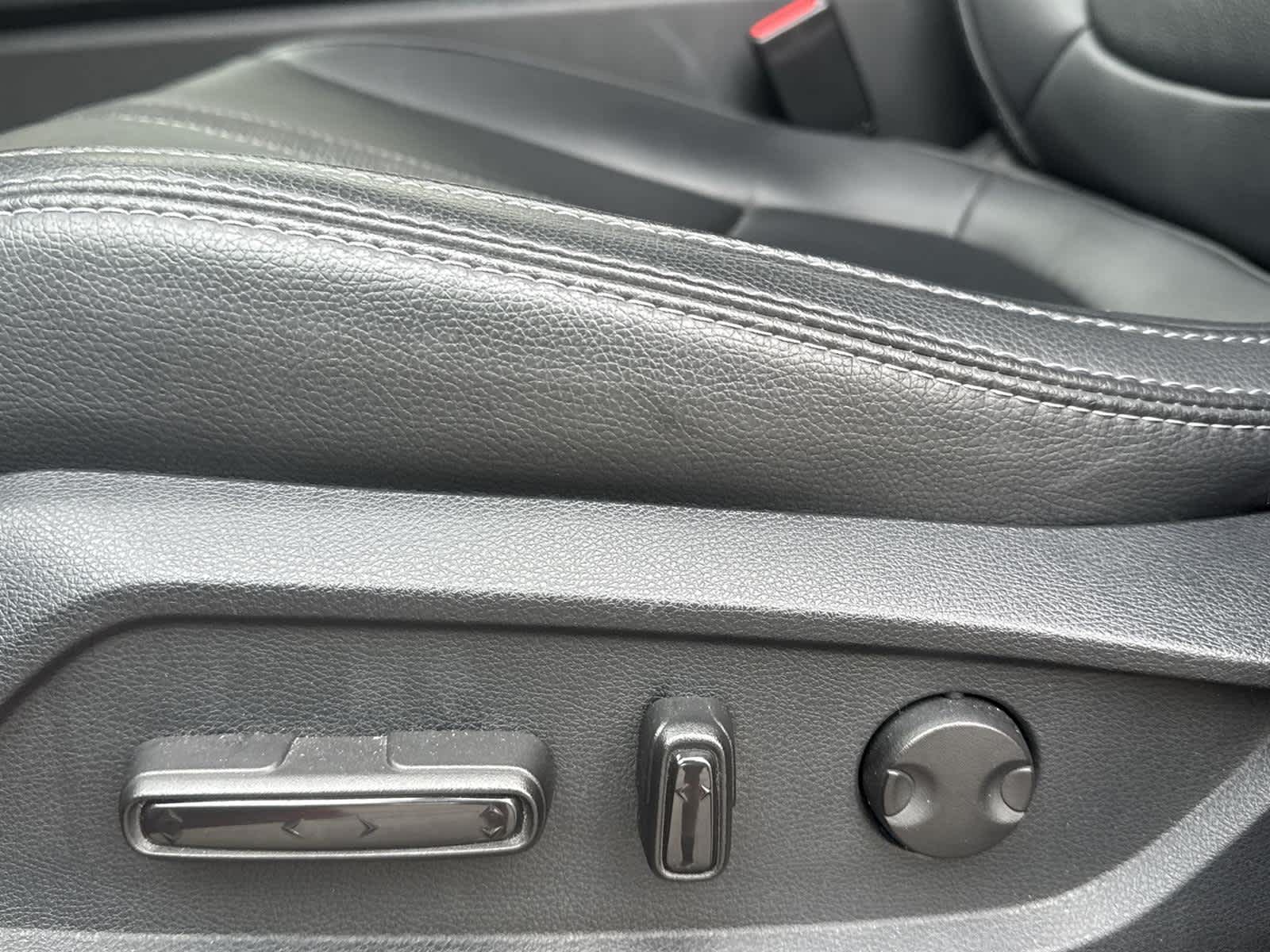 Thumbnail: 2023 Honda Pilot - 14