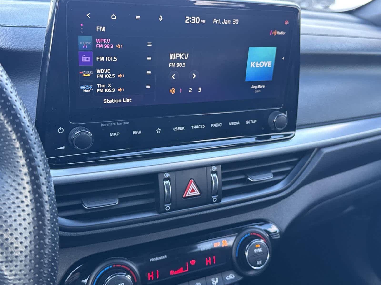 Thumbnail: 2022 Kia Forte - 23