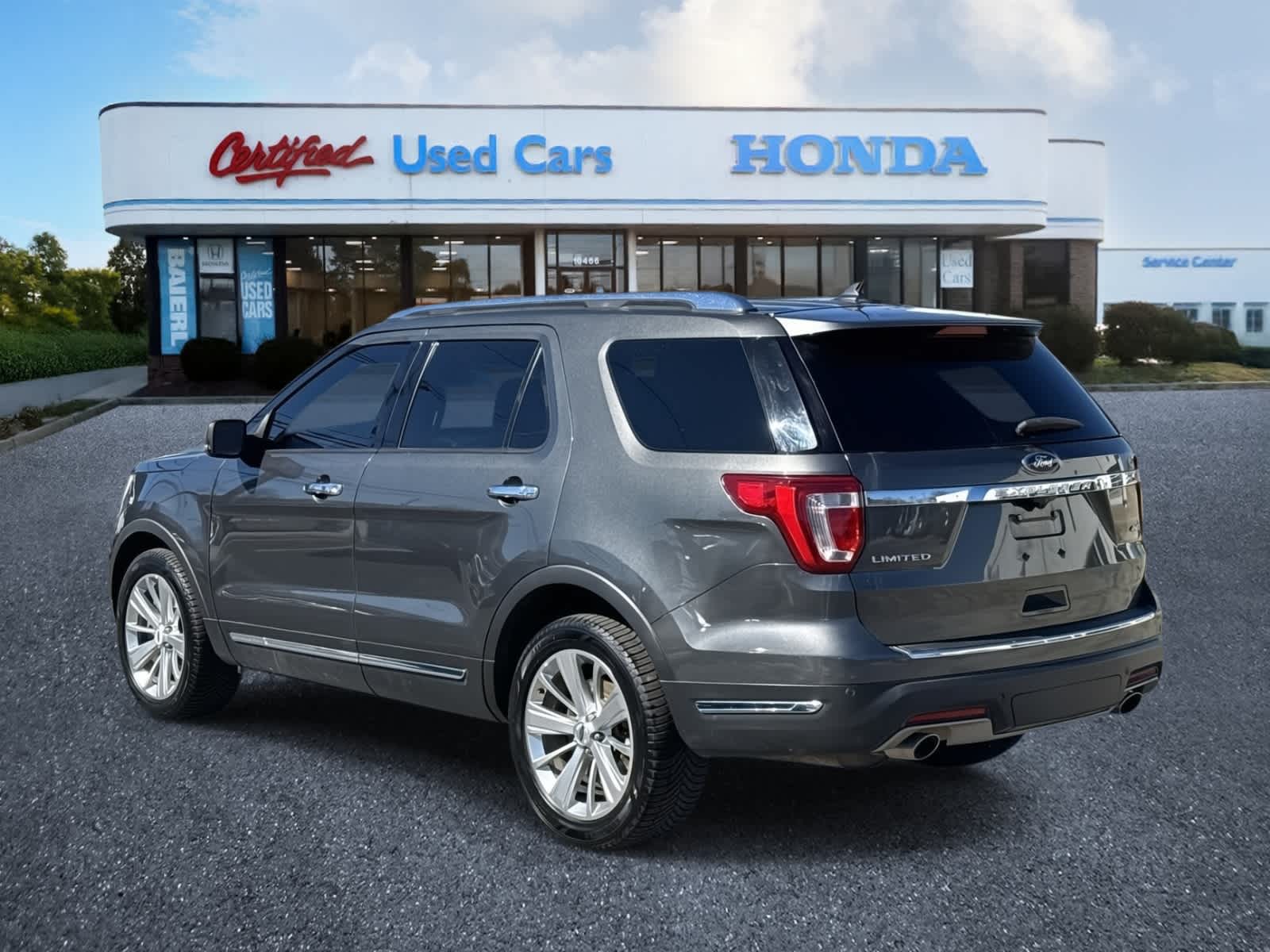 Thumbnail: 2019 Ford Explorer - 3