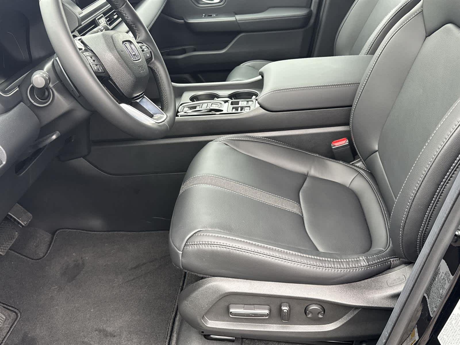 Thumbnail: 2025 Honda Pilot - 12