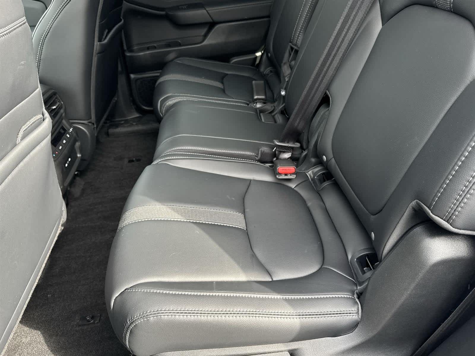 Thumbnail: 2025 Honda Pilot - 15