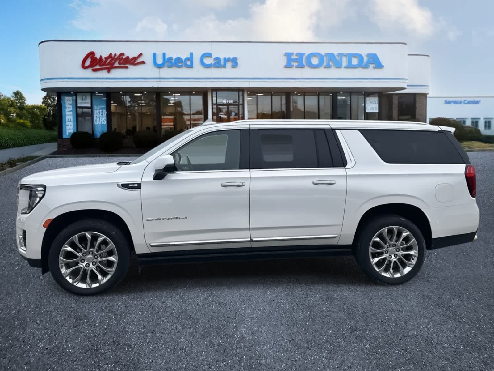 Thumbnail: 2023 GMC Yukon XL - 2