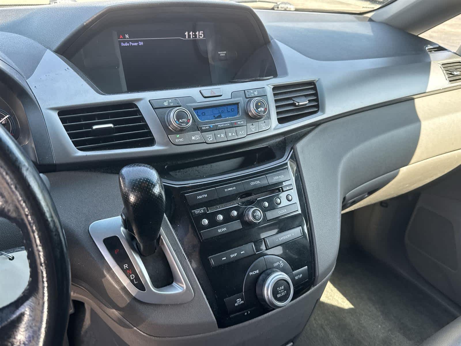 Thumbnail: 2012 Honda Odyssey - 25