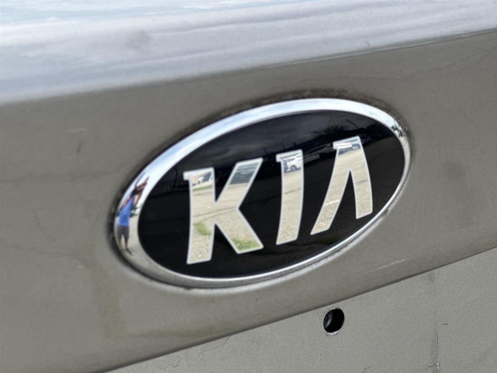 Thumbnail: 2016 Kia Optima - 10