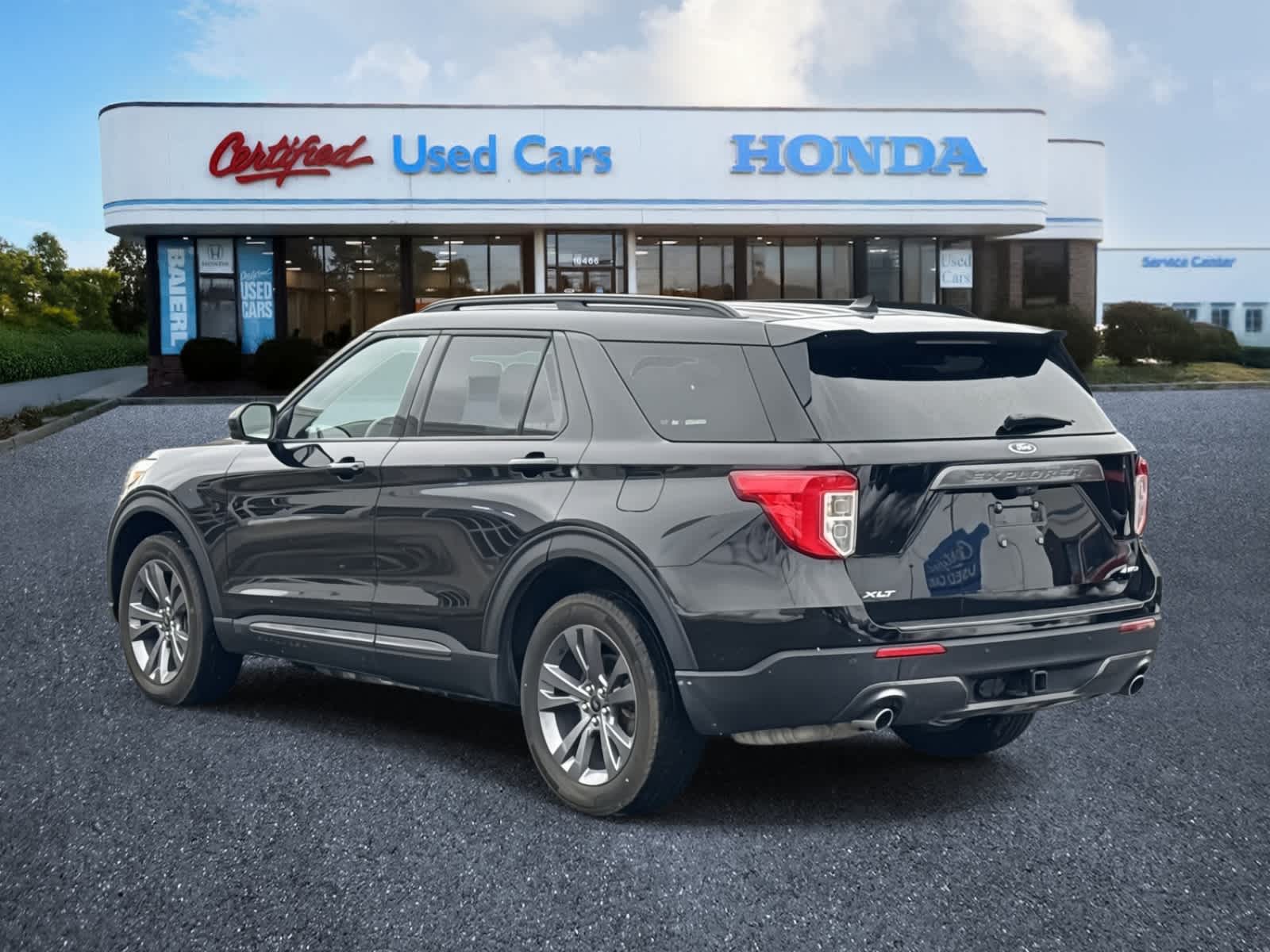 Thumbnail: 2023 Ford Explorer - 3