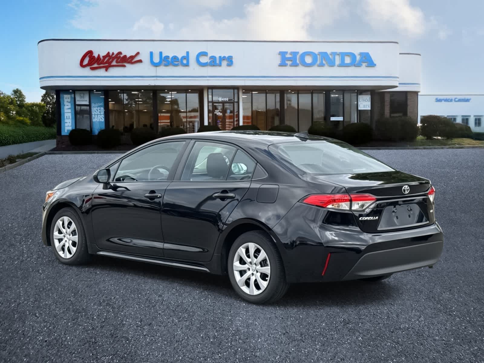 2023 Toyota Corolla LE photo 4