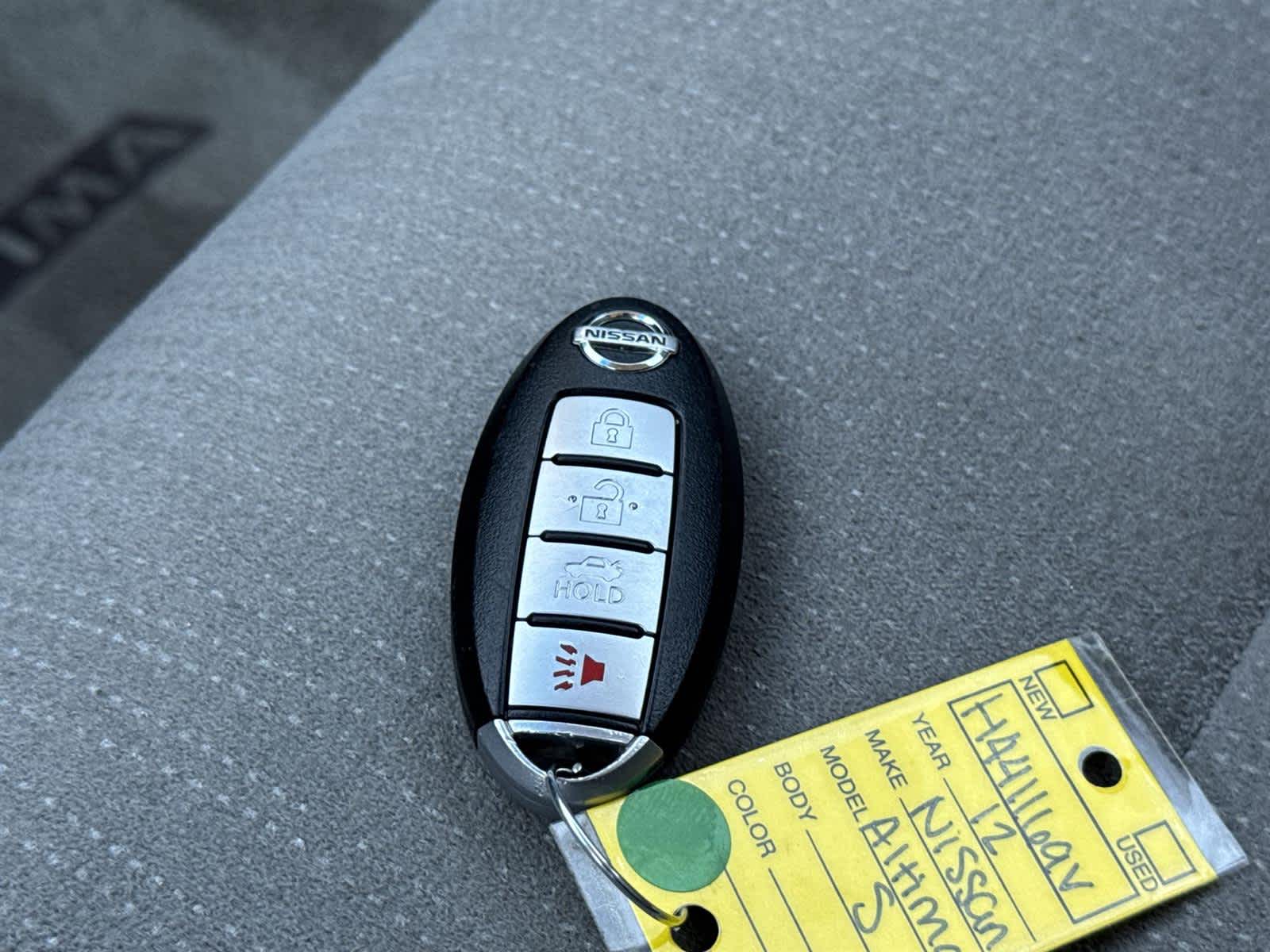 Thumbnail: 2012 Nissan Altima - 30