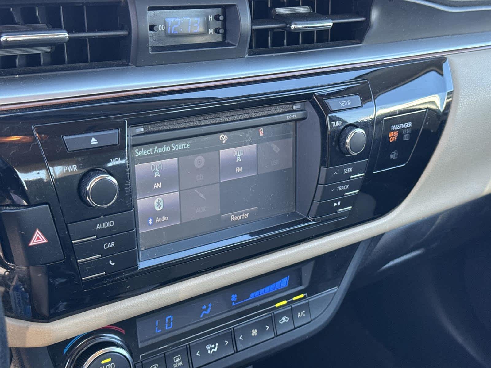 Thumbnail: 2014 Toyota Corolla - 22