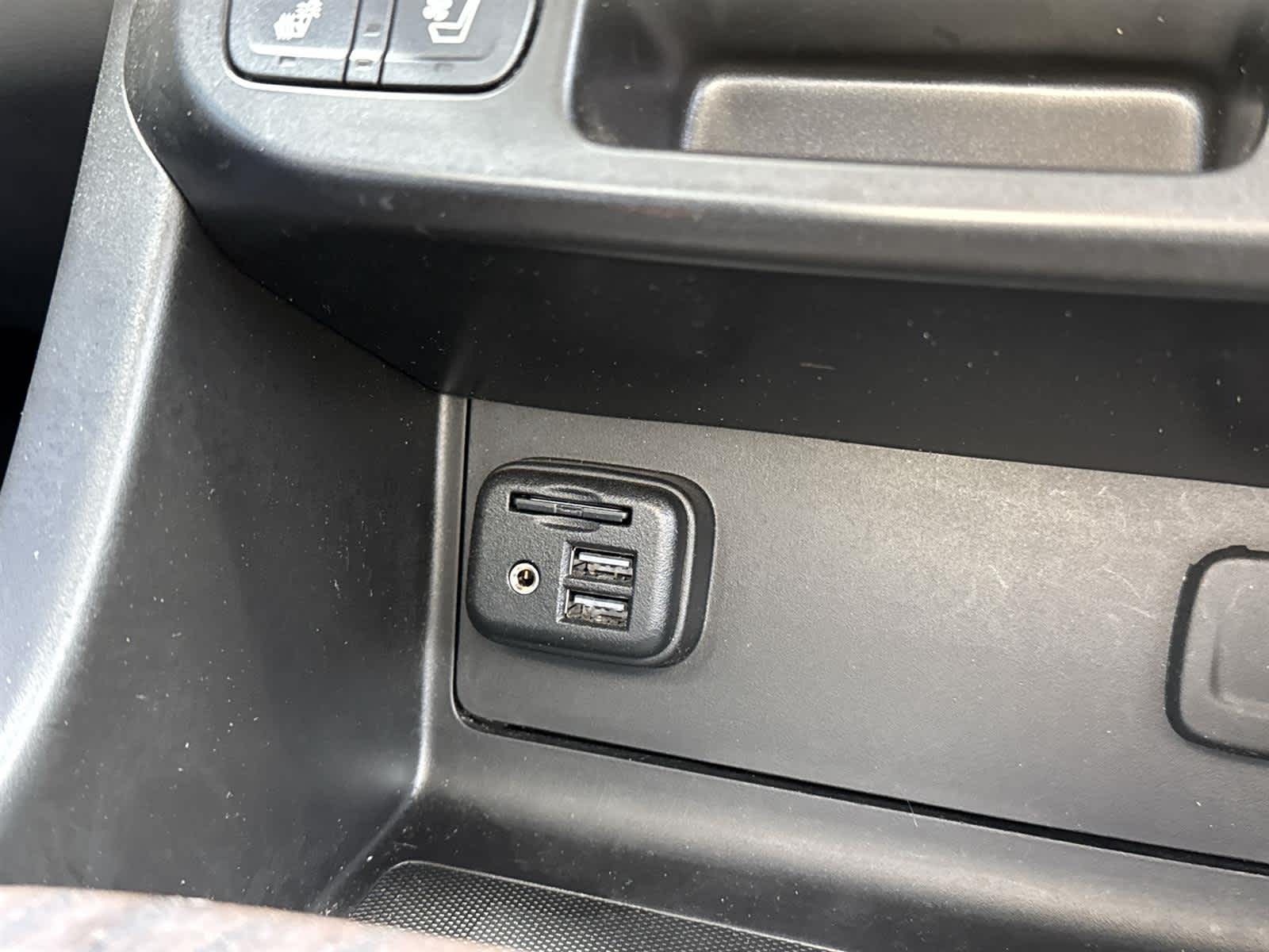 Thumbnail: 2021 GMC Canyon - 24