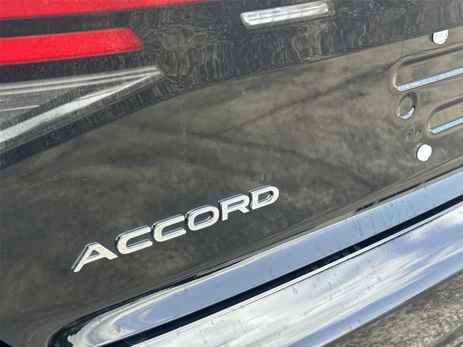 2025 Honda Accord Hybrid EX-L - Photo 11