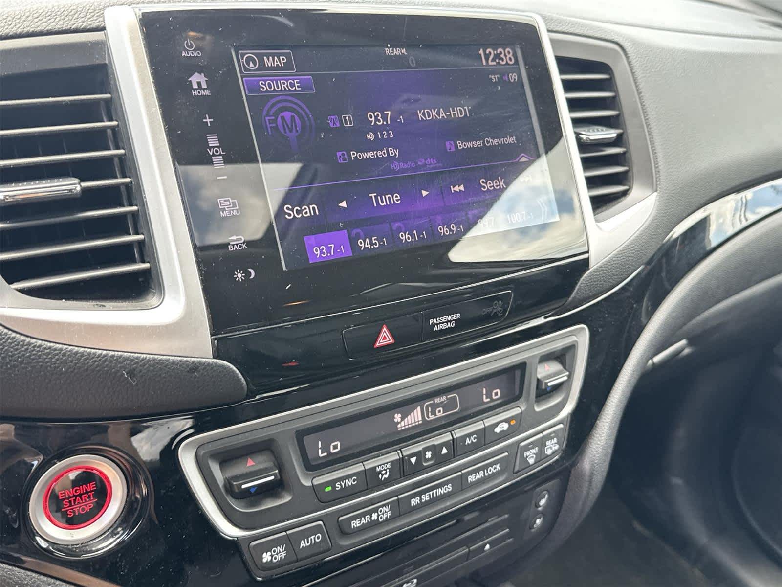 Thumbnail: 2018 Honda Pilot - 19