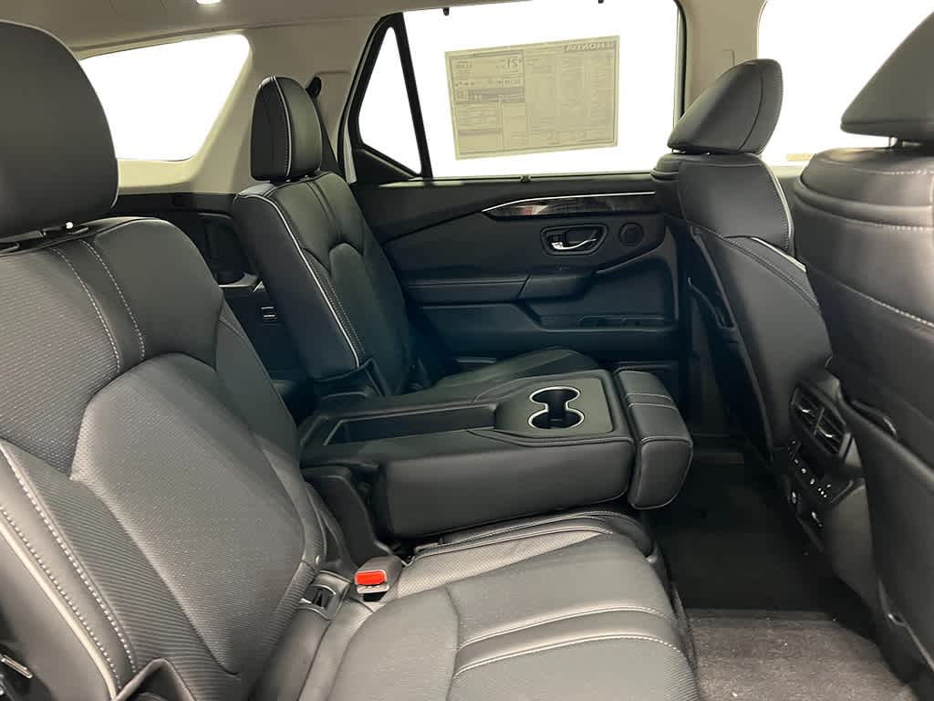 Thumbnail: 2025 Honda Pilot - 41