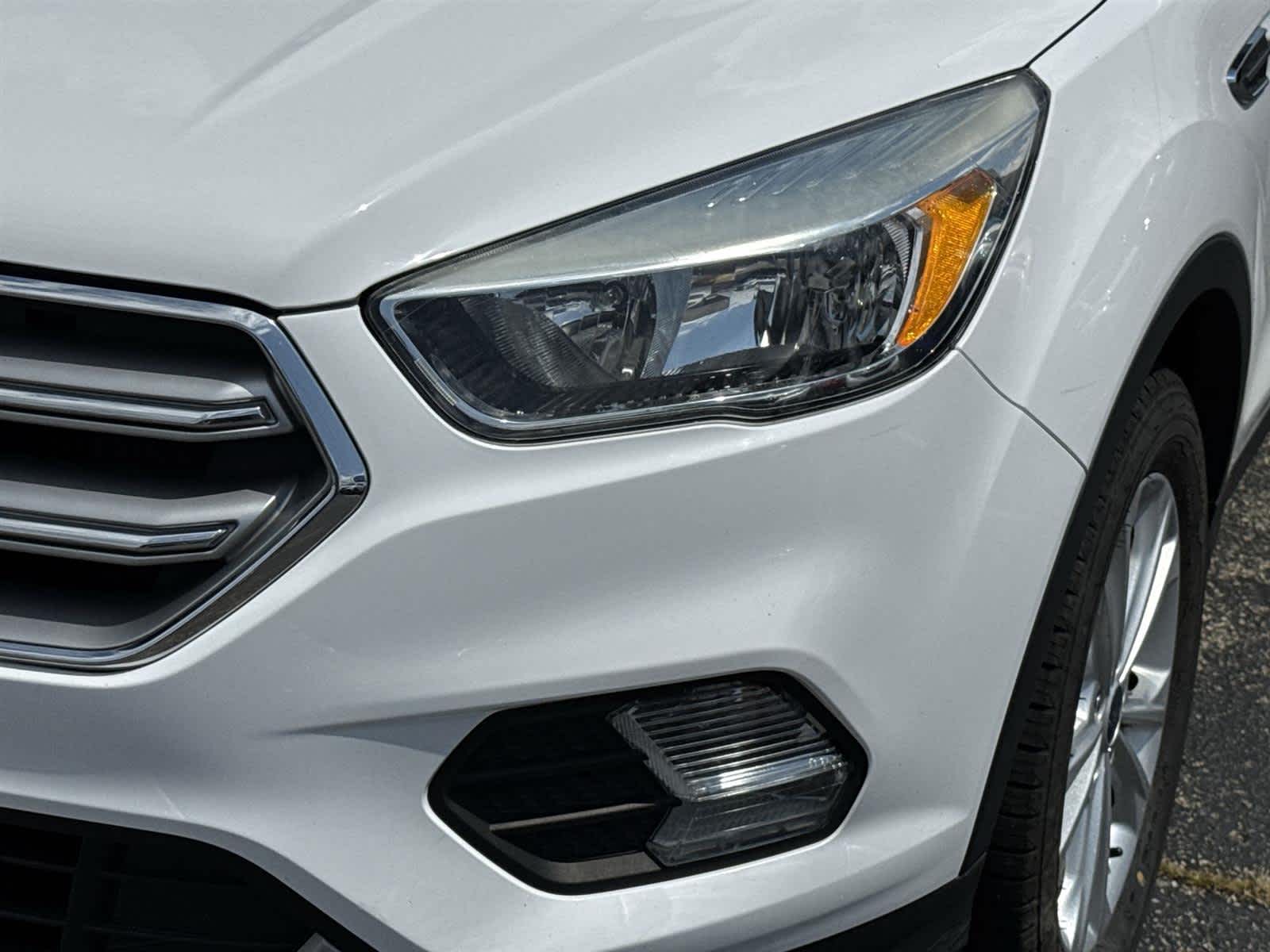 Thumbnail: 2017 Ford Escape - 9