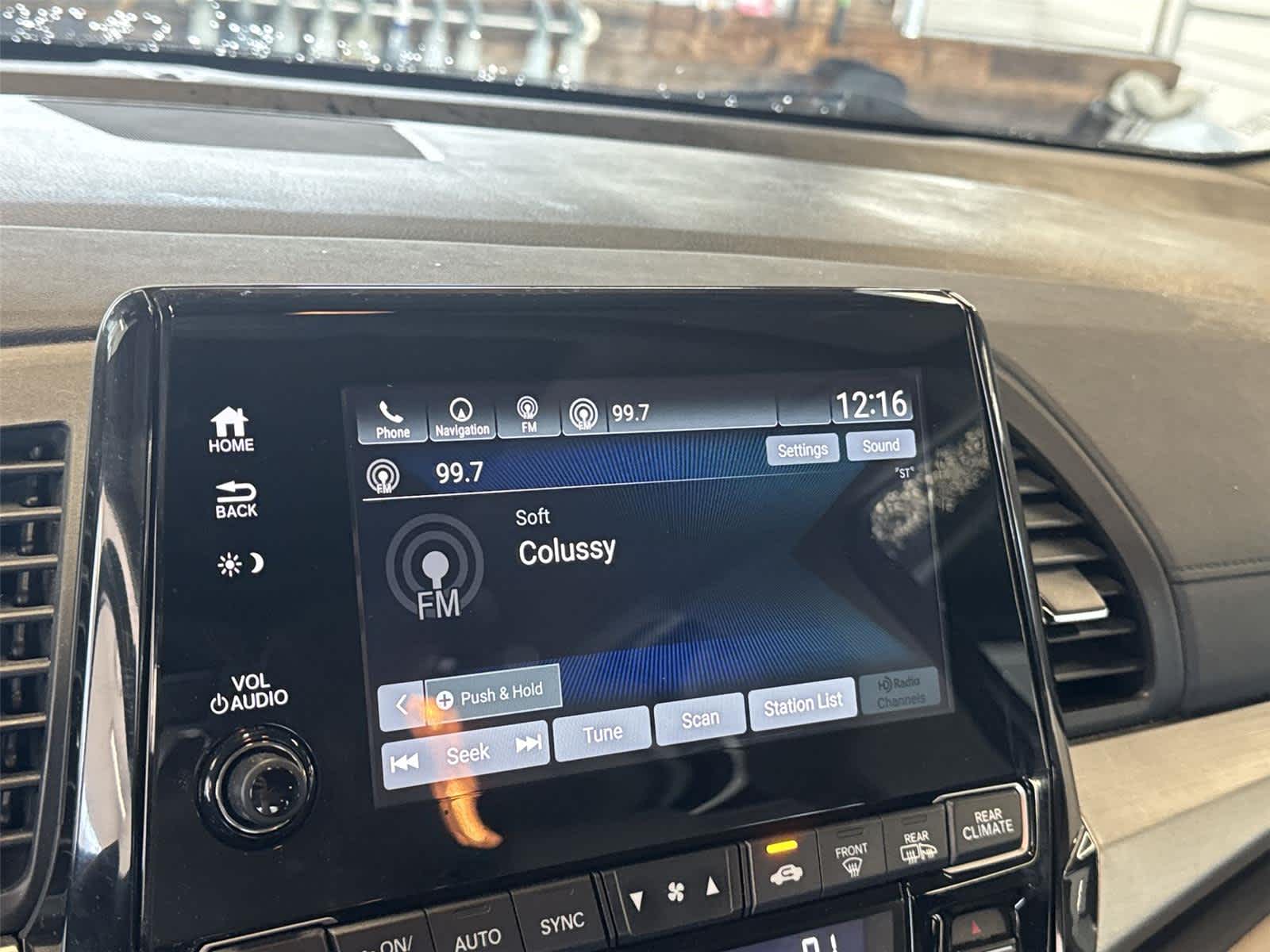 Thumbnail: 2018 Honda Odyssey - 24