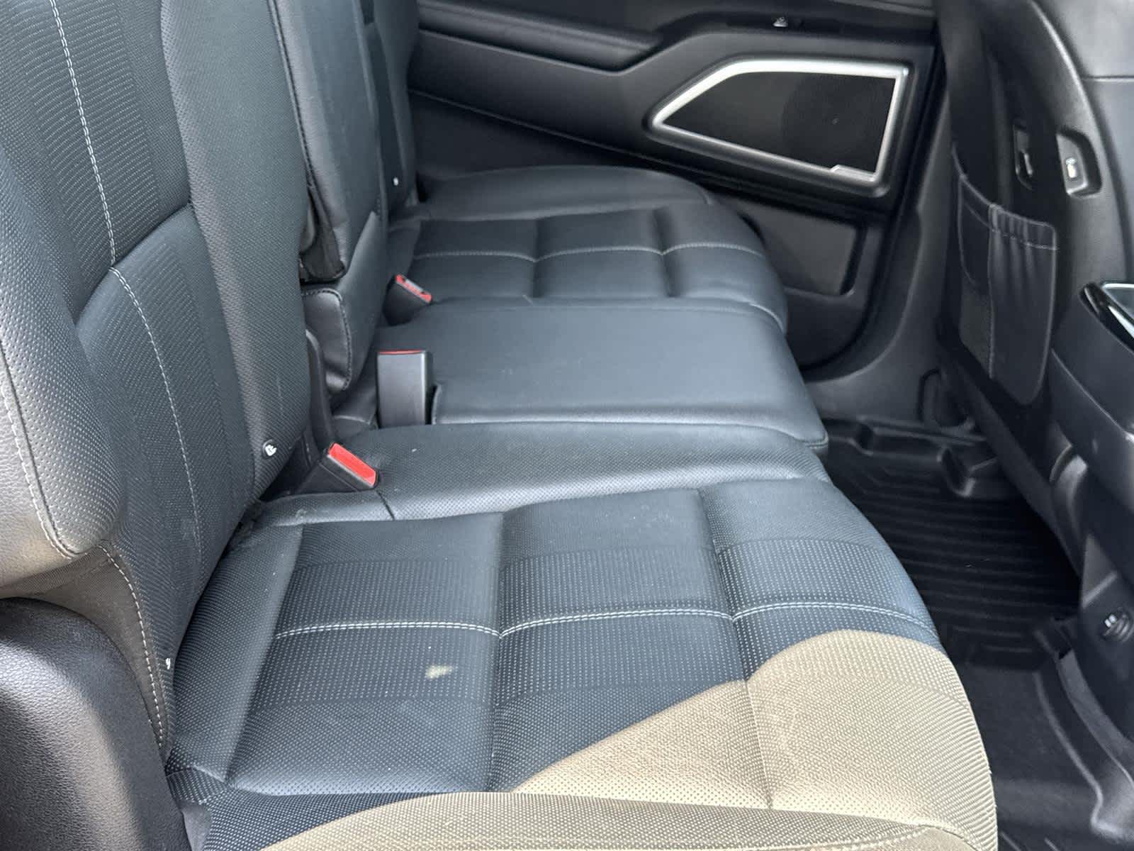Thumbnail: 2020 Kia Telluride - 17