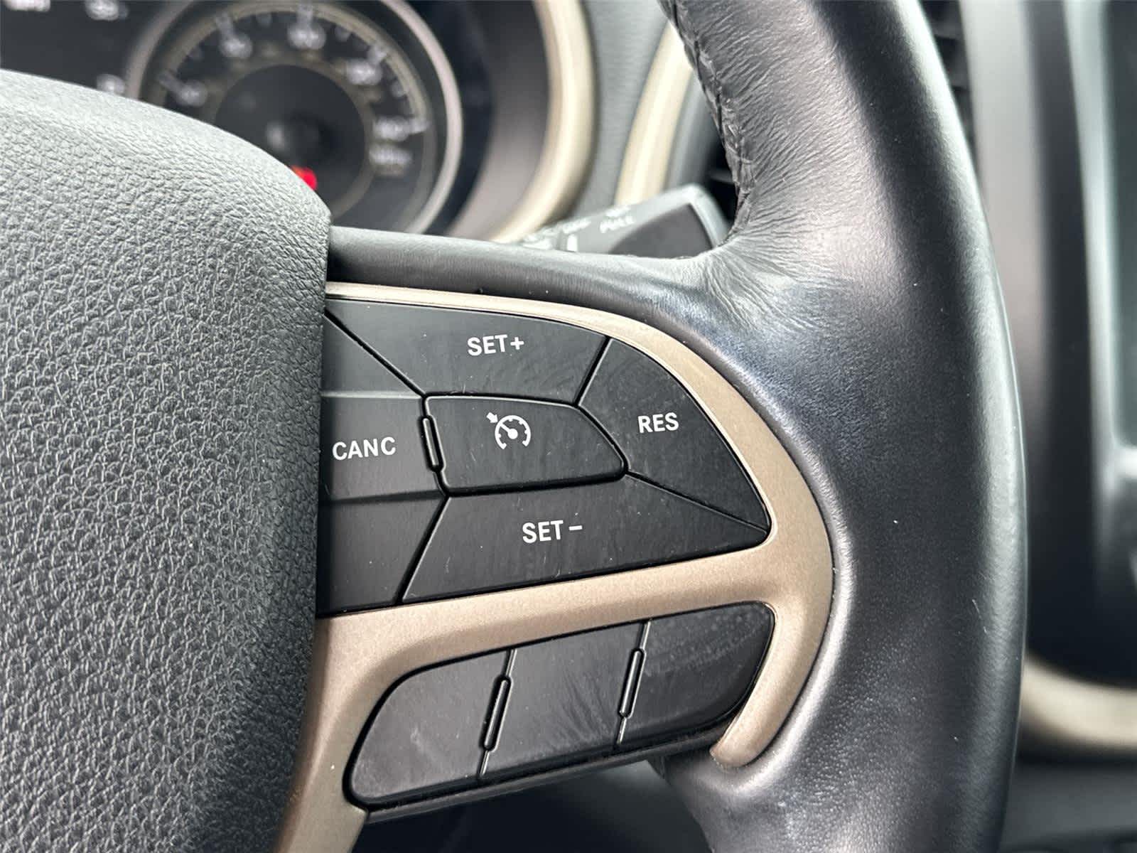 Thumbnail: 2018 Jeep Cherokee - 20