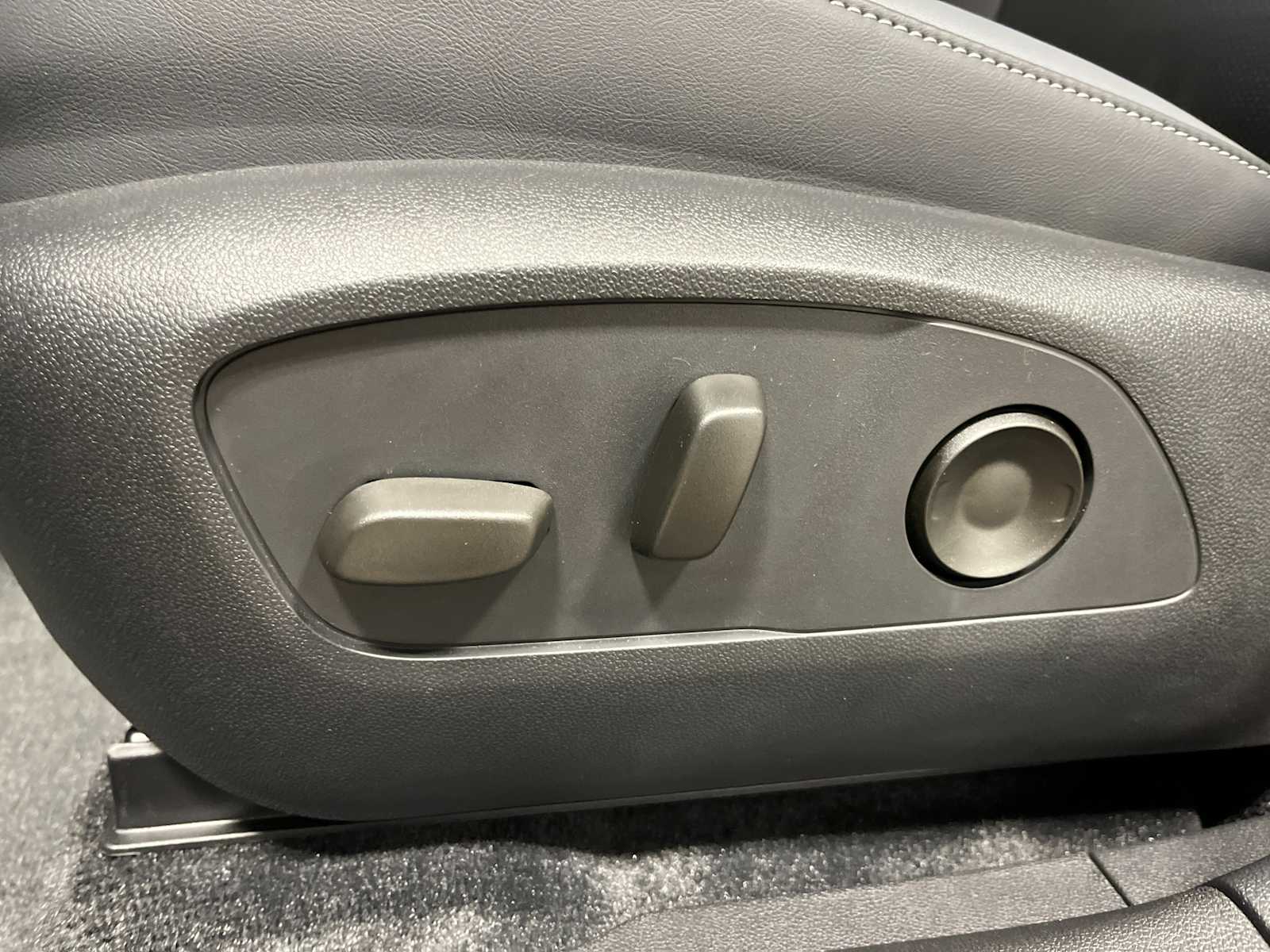 Thumbnail: 2025 Honda Prologue - 11