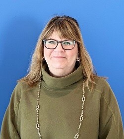 Staff member Catherine “Cissy” Doyle from ID_940a8392de48