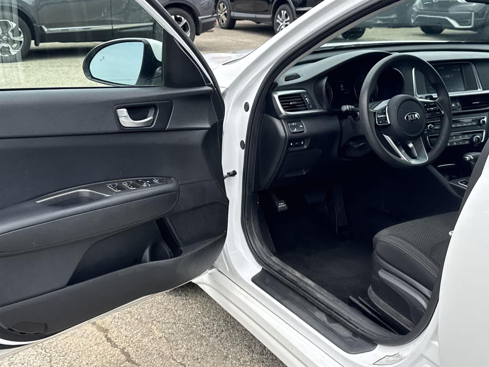 Thumbnail: 2019 Kia Optima - 2