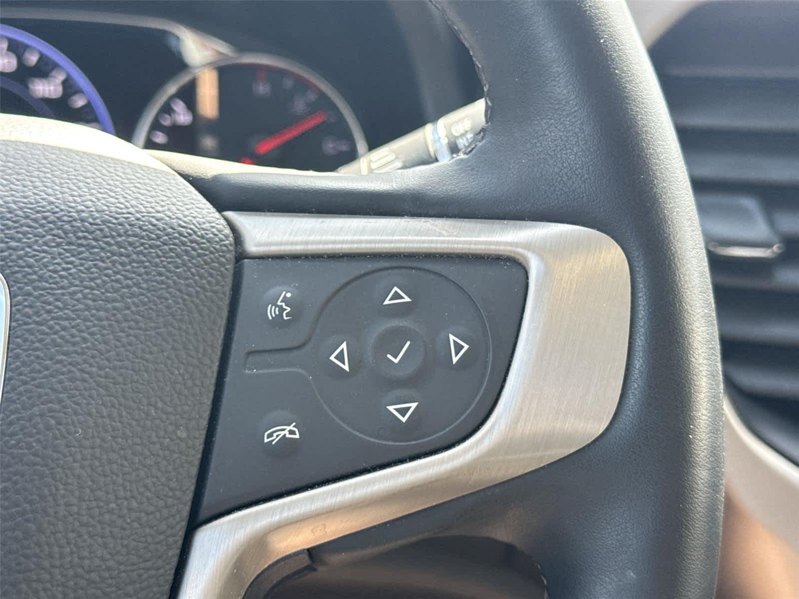 Thumbnail: 2023 GMC Acadia - 18
