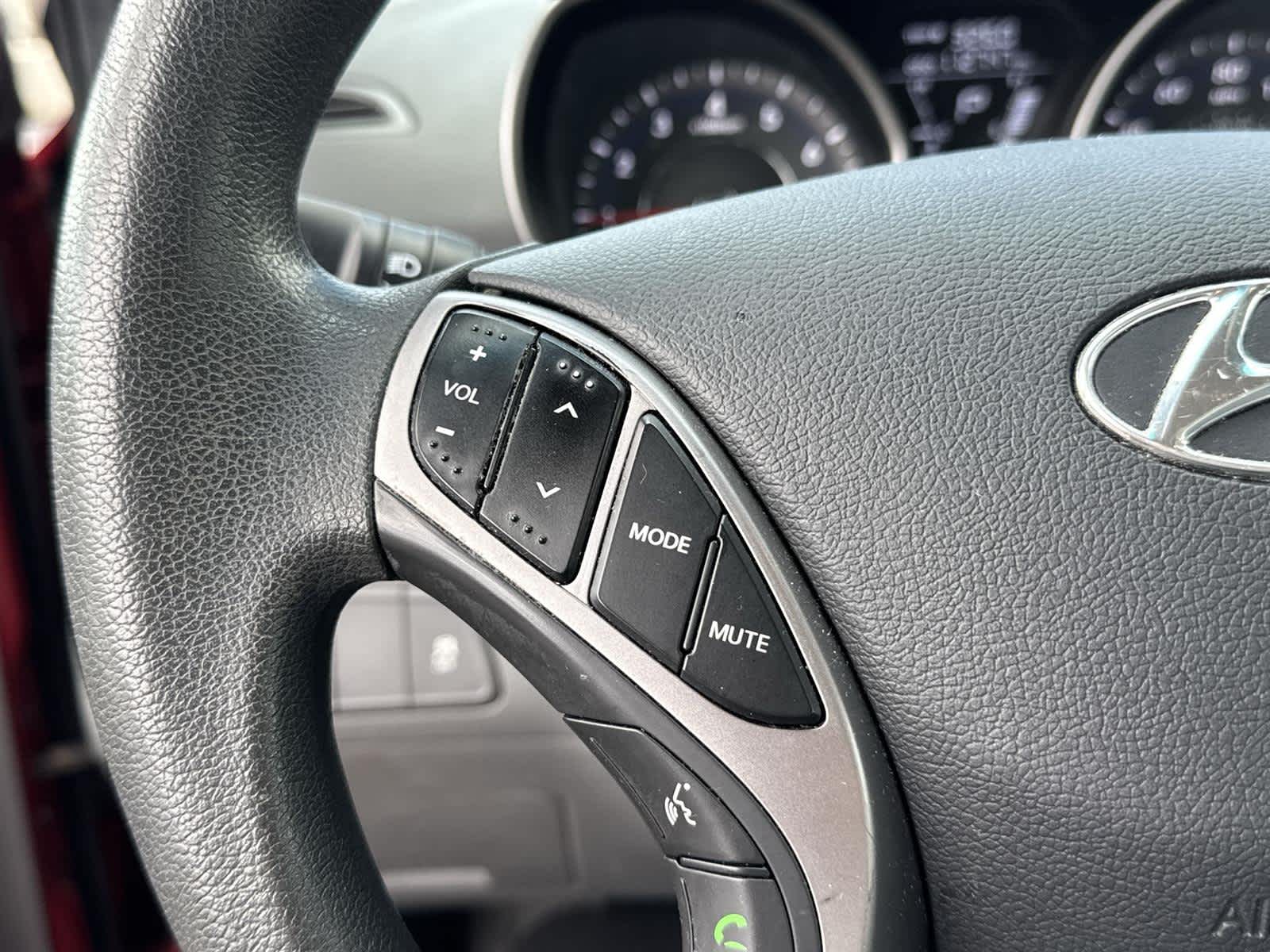 Thumbnail: 2013 Hyundai Elantra - 19