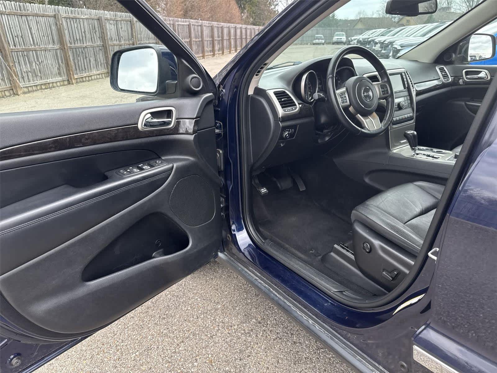 Thumbnail: 2013 Jeep Grand Cherokee - 2