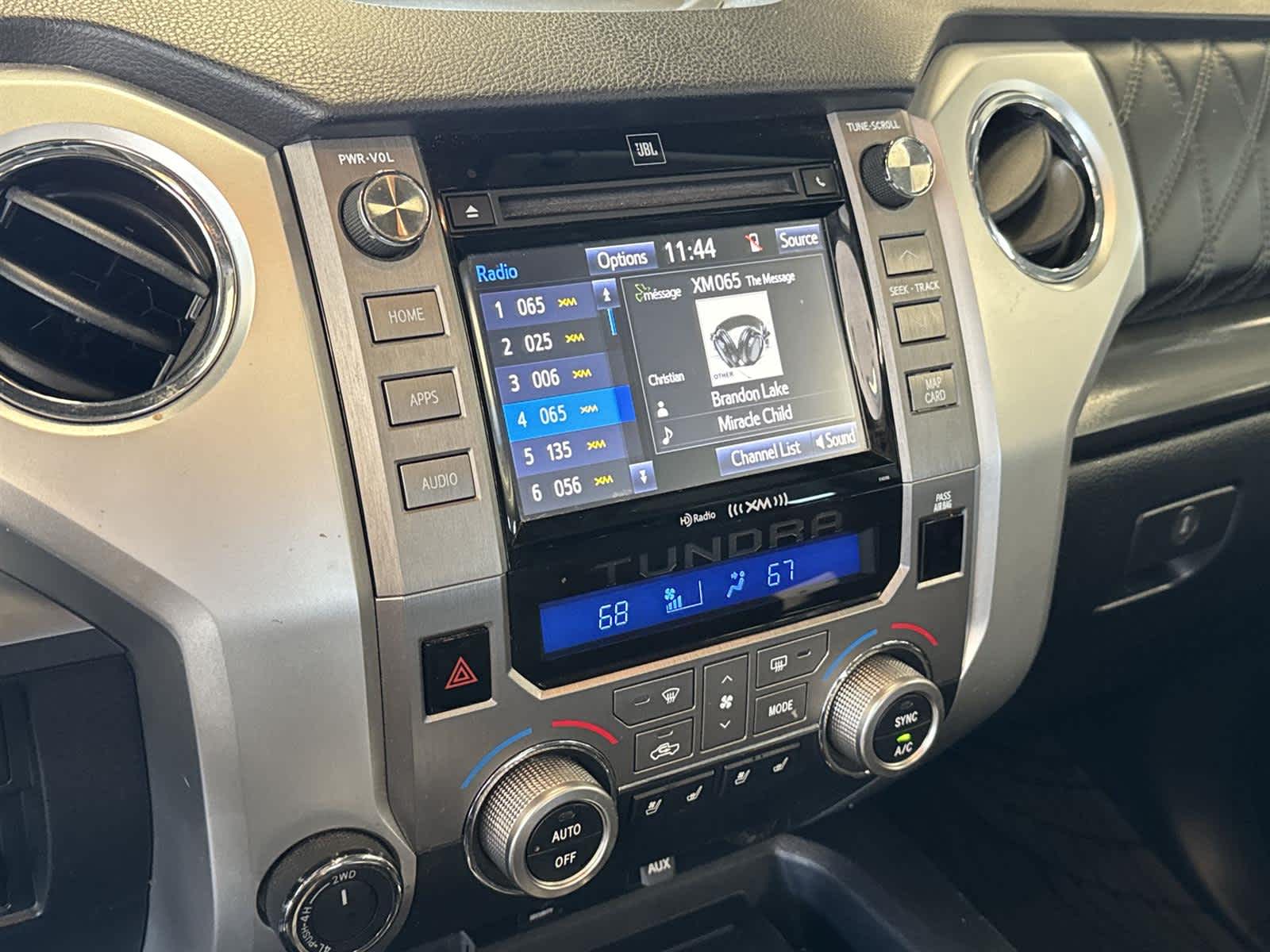 Thumbnail: 2019 Toyota Tundra - 24