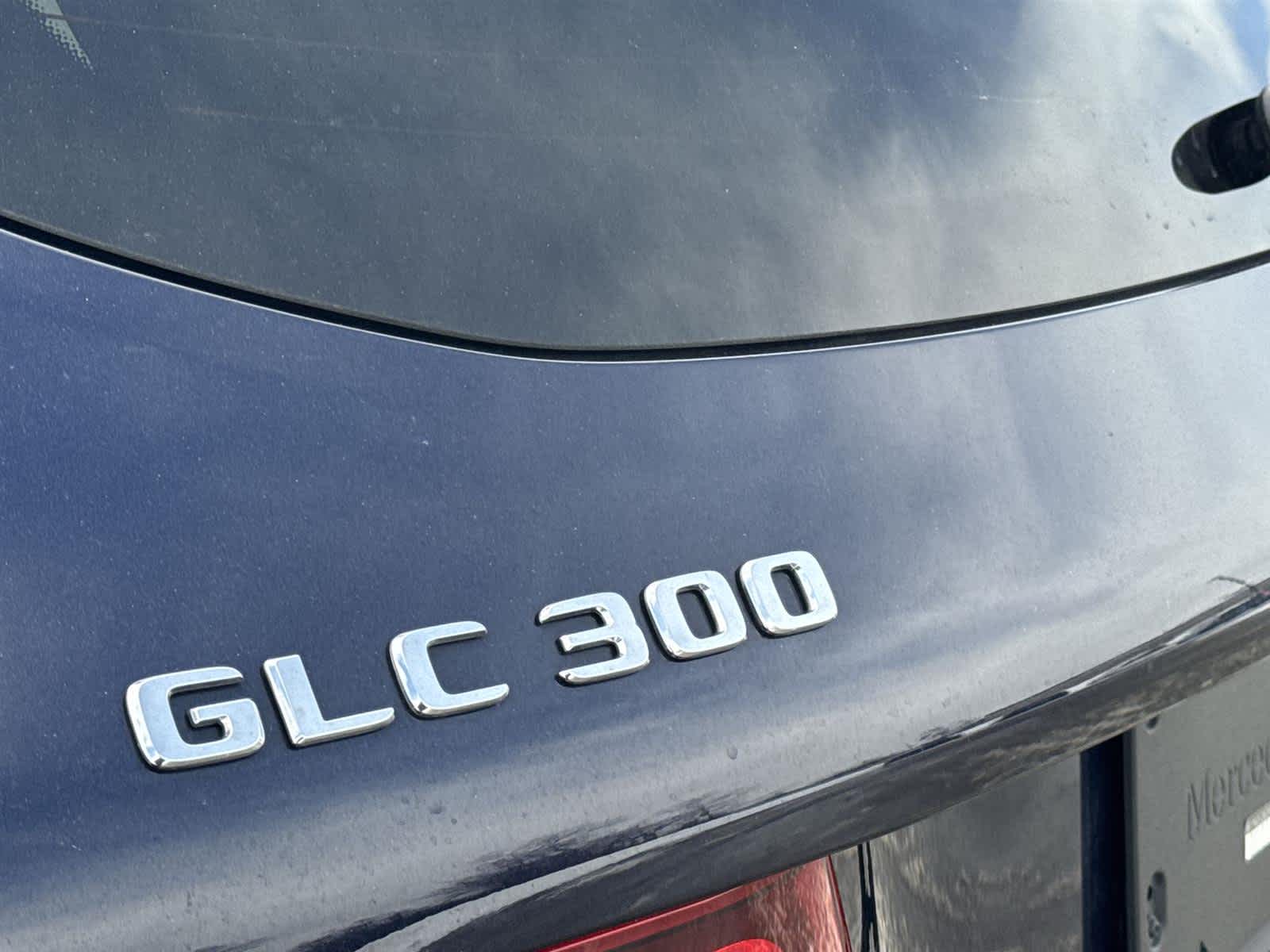 Thumbnail: 2022 Mercedes-Benz GLC - 11