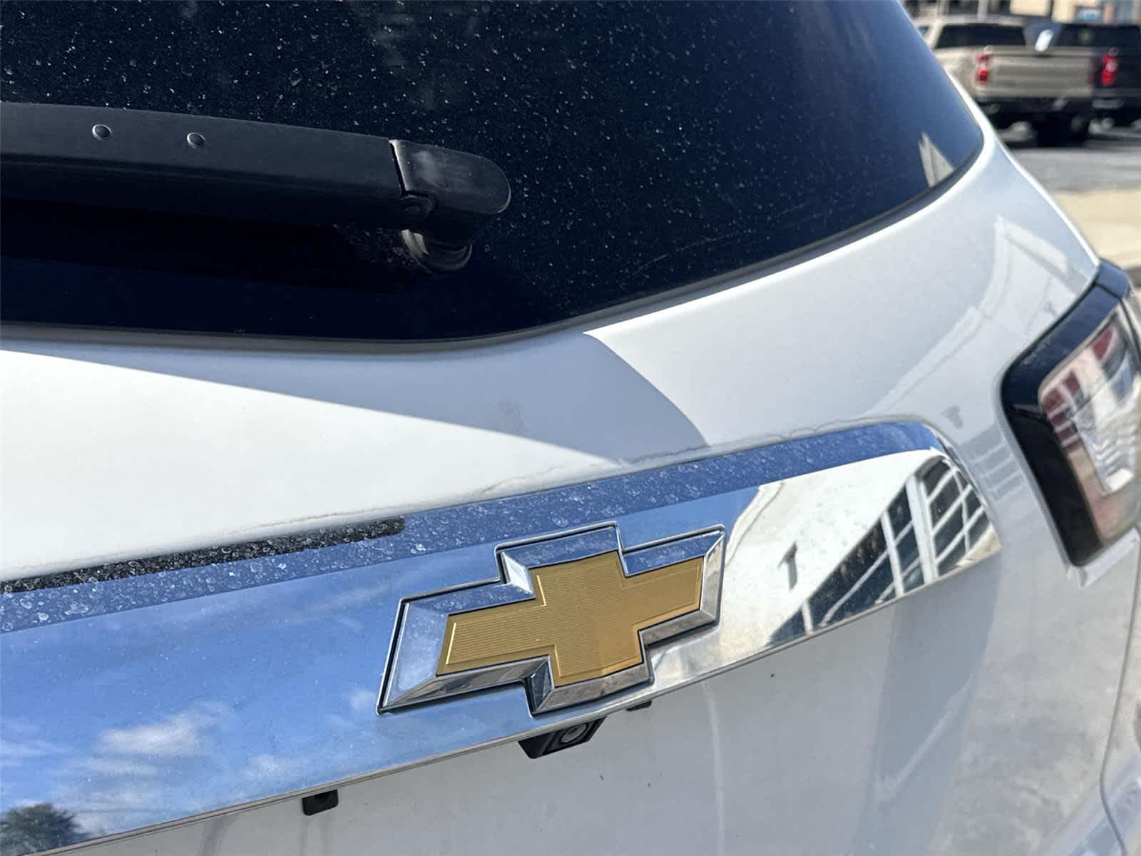 Thumbnail: 2014 Chevrolet Traverse - 11