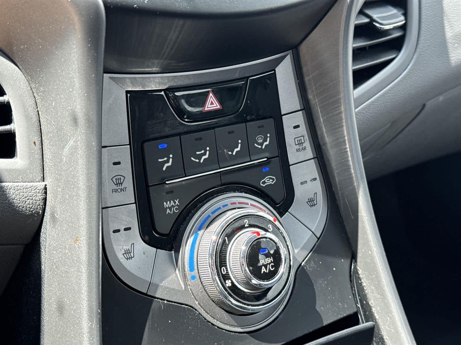 Thumbnail: 2013 Hyundai Elantra - 32
